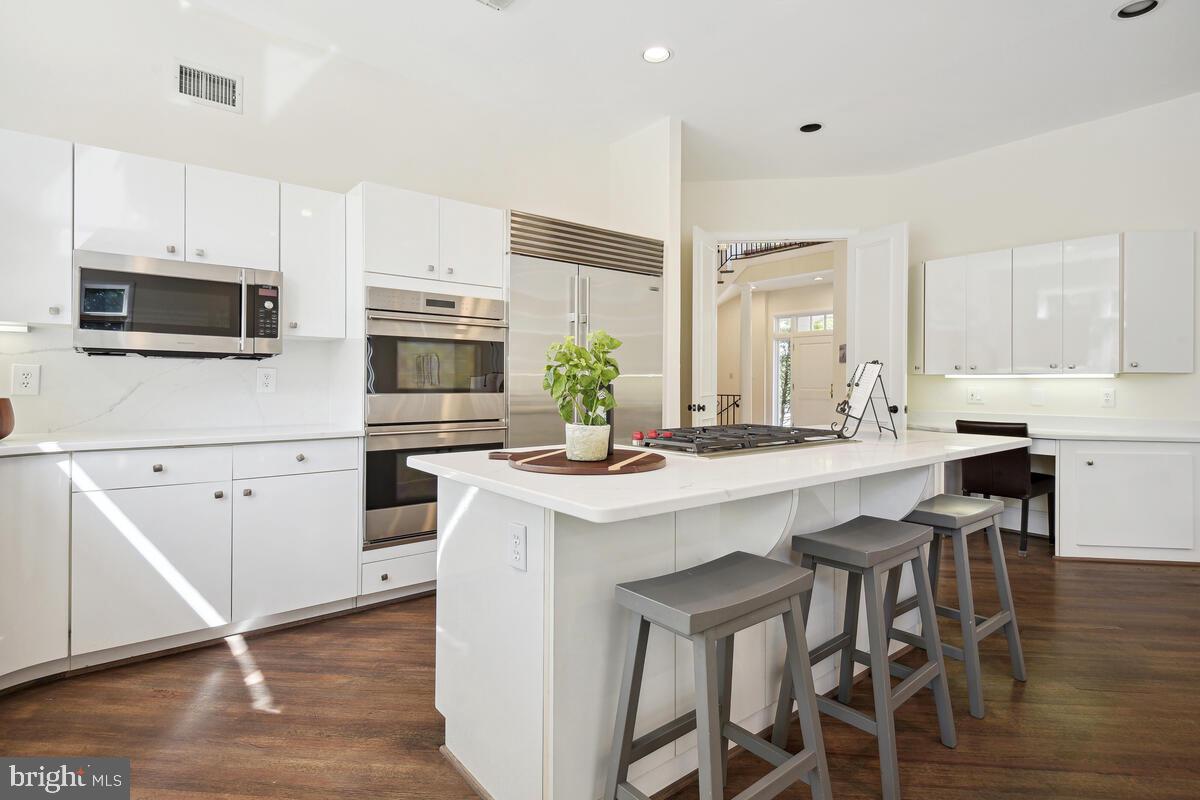 BURNING TREE VALLEY - Residential