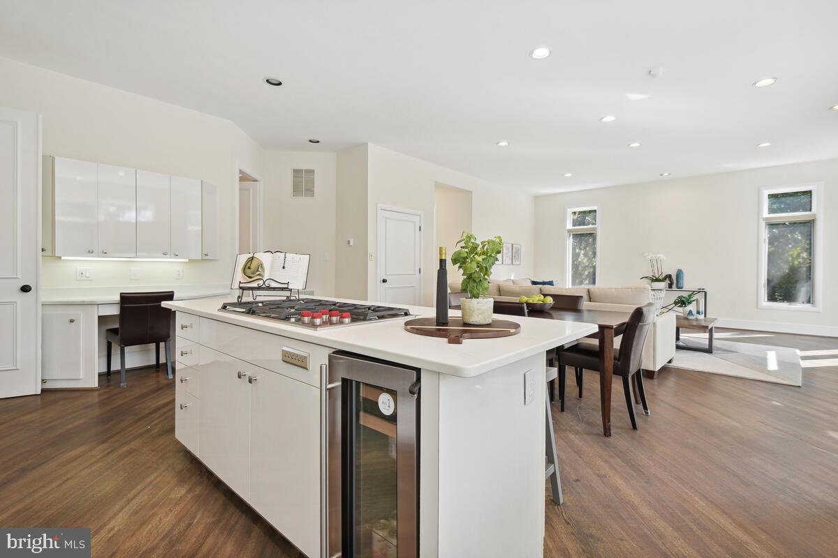 BURNING TREE VALLEY - Residential