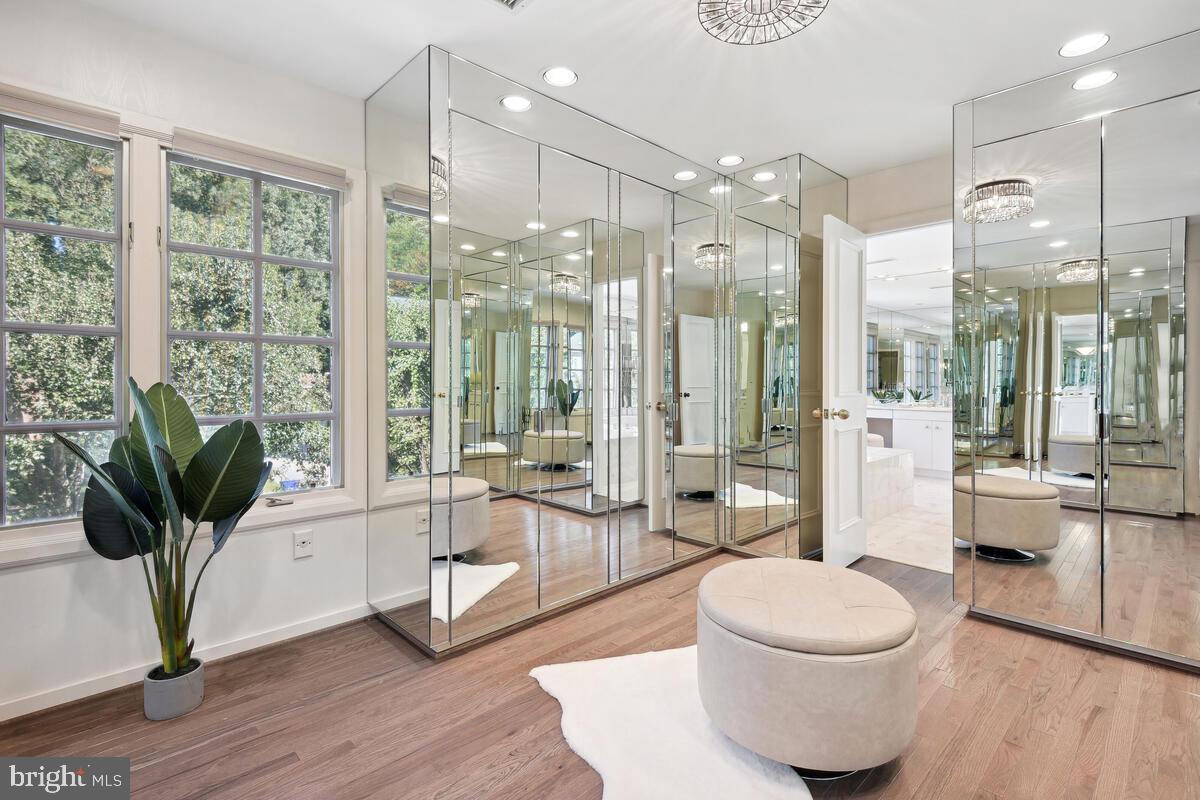 BURNING TREE VALLEY - Residential