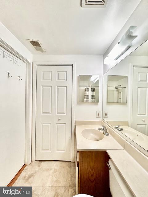 CHRISTOPHER COURT - Residential