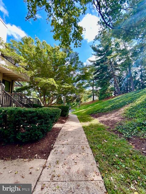 CHRISTOPHER COURT - Residential