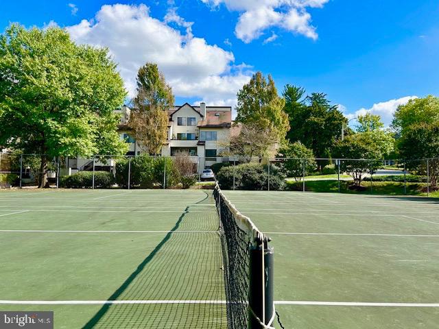 CHRISTOPHER COURT - Residential