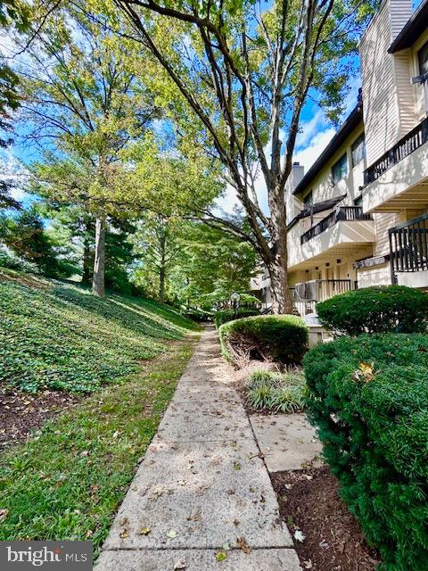 CHRISTOPHER COURT - Residential