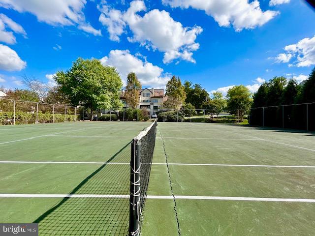 CHRISTOPHER COURT - Residential