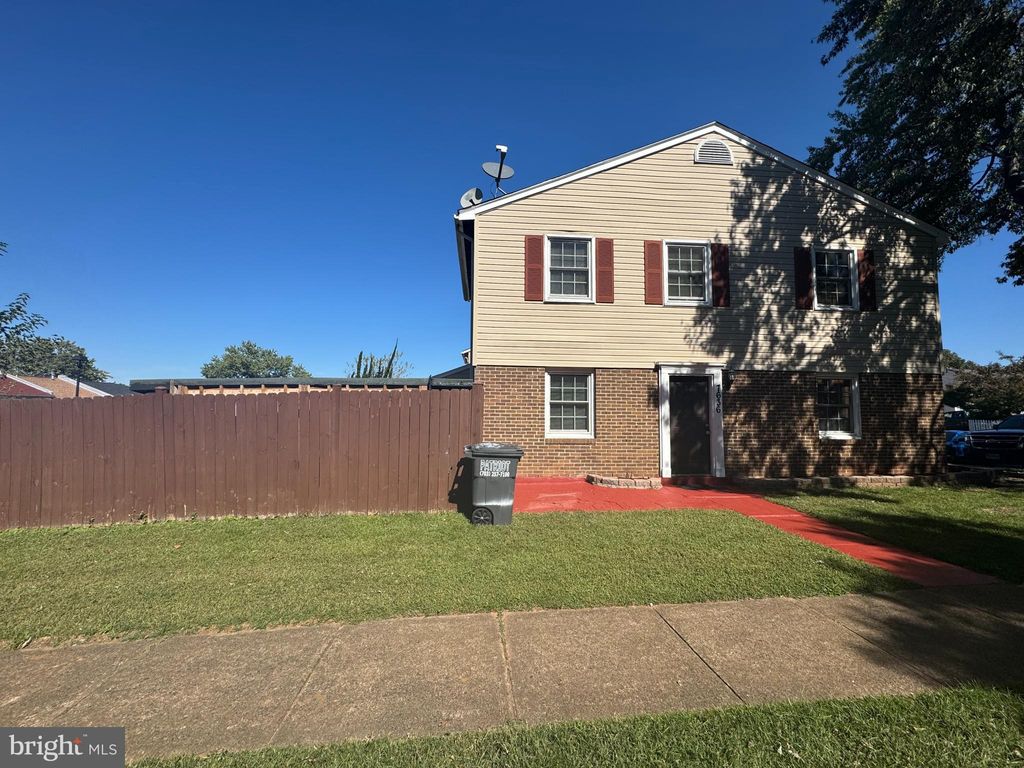 Photo of 7636 Shelley Lane, MANASSAS, VA 20111 (MLS # VAPW2098882)