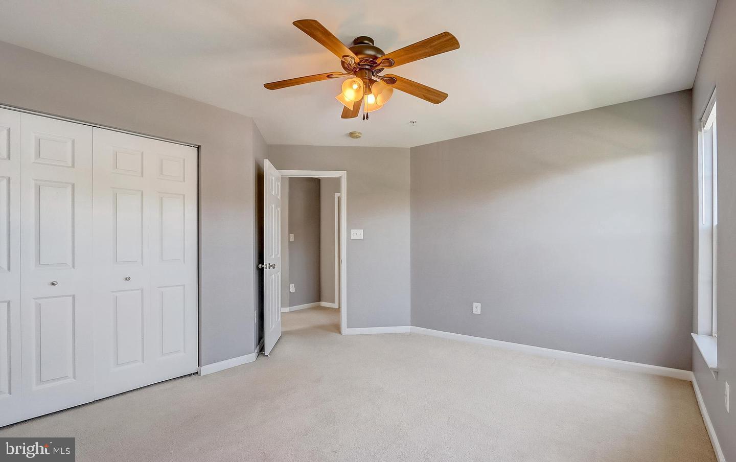 VILLAGES OF DORCHESTER - Residential Lease