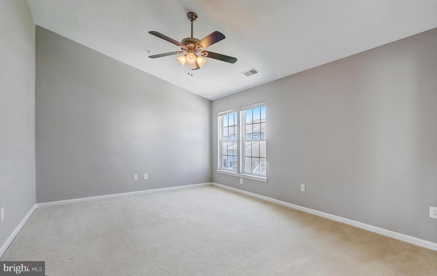 VILLAGES OF DORCHESTER - Residential Lease