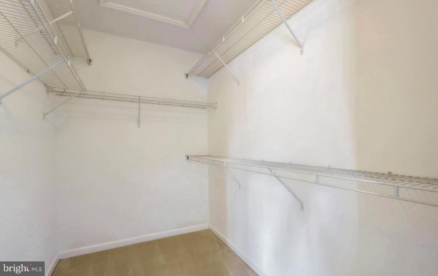 VILLAGES OF DORCHESTER - Residential Lease