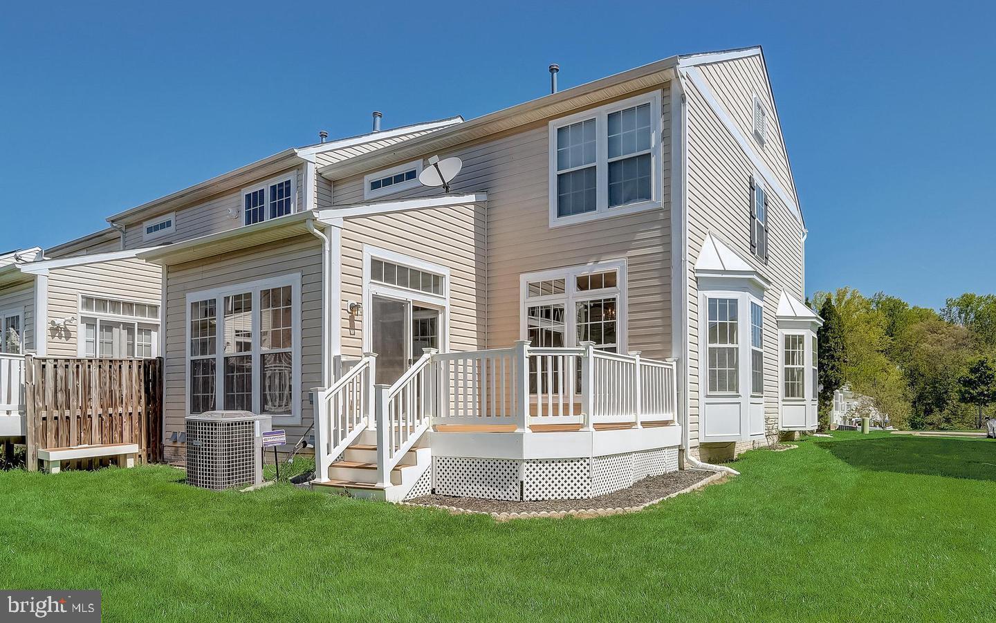 VILLAGES OF DORCHESTER - Residential Lease