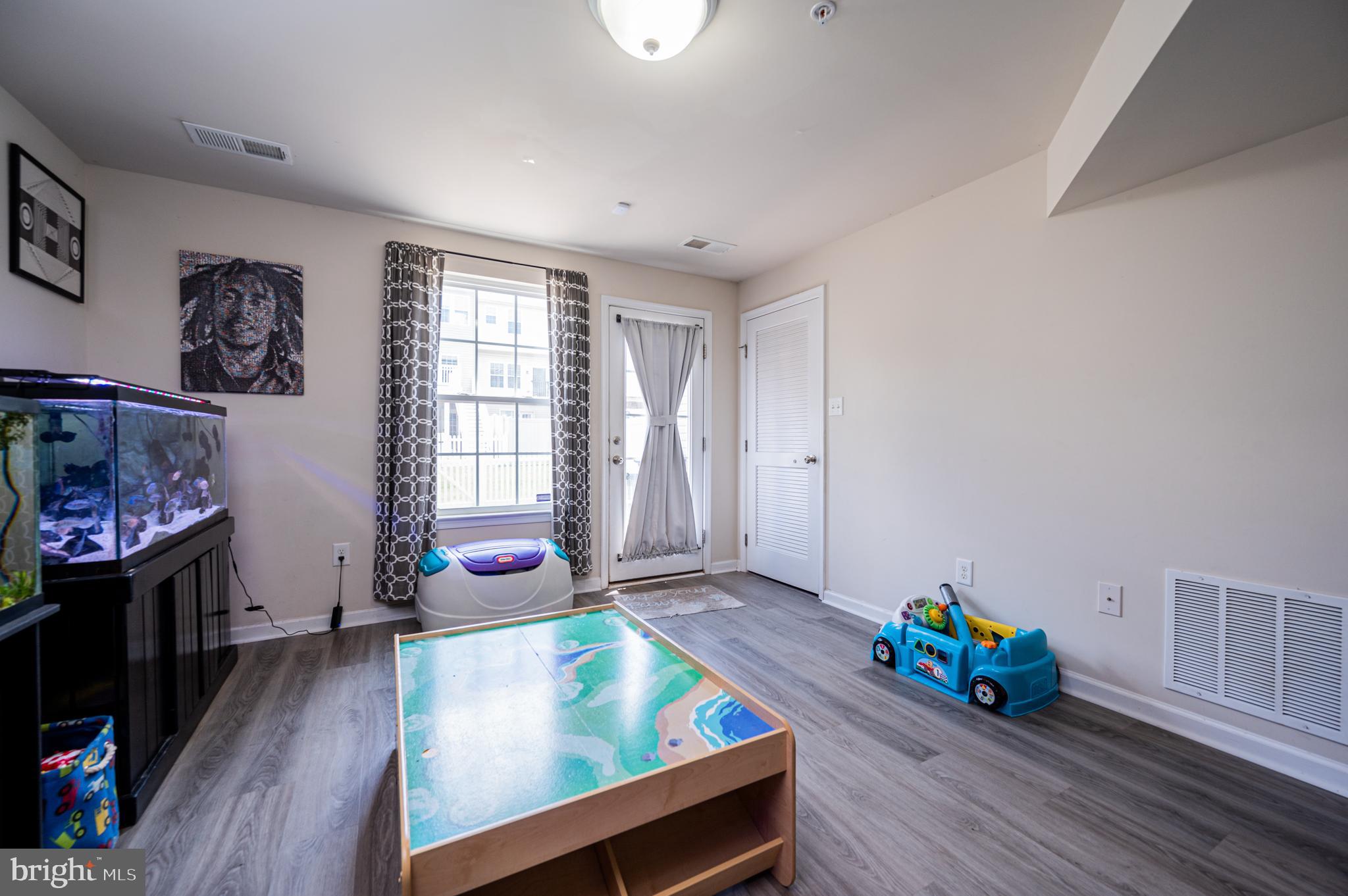 TUSCARORA CREEK - Residential