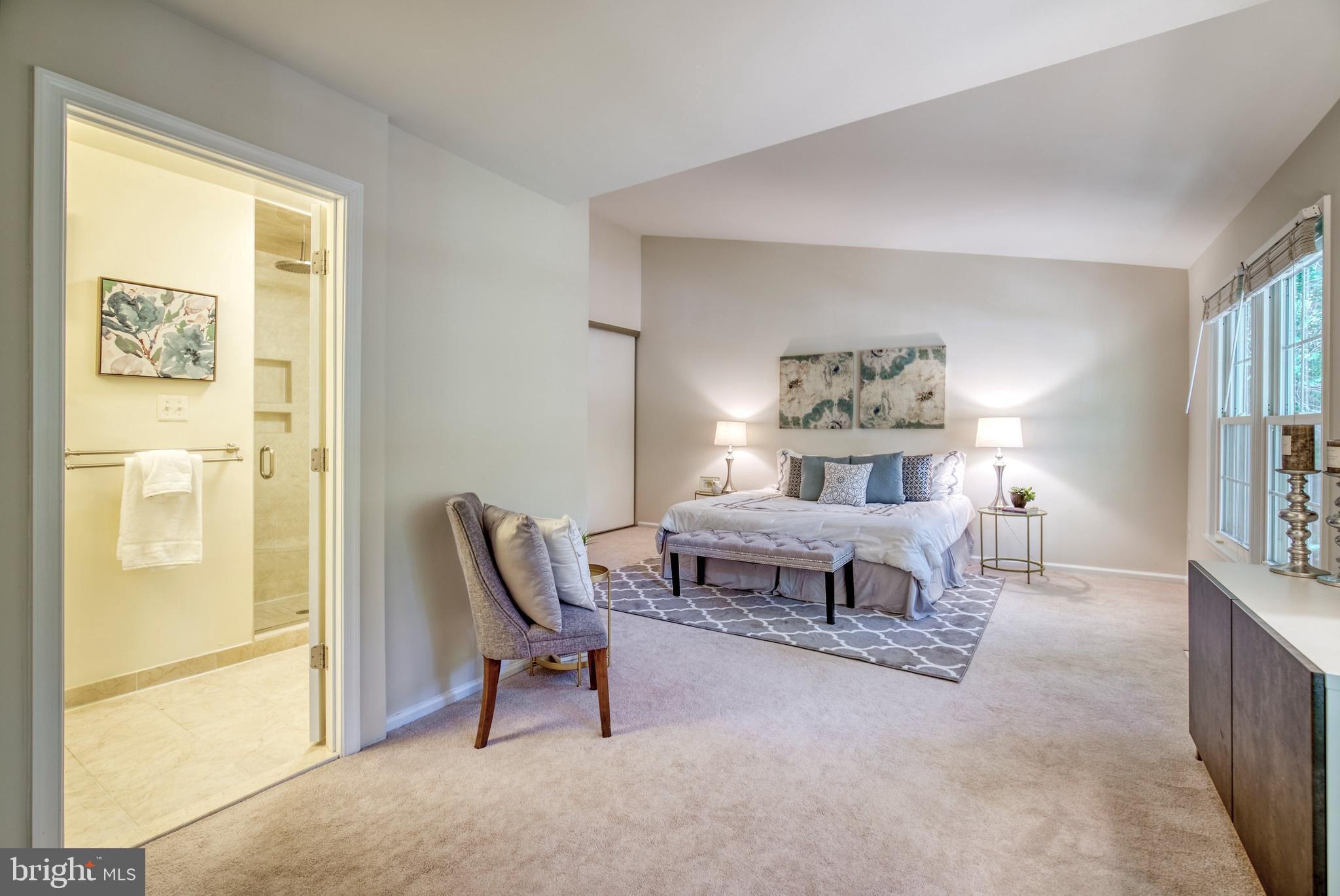 WOODLAND HILLS - Residential