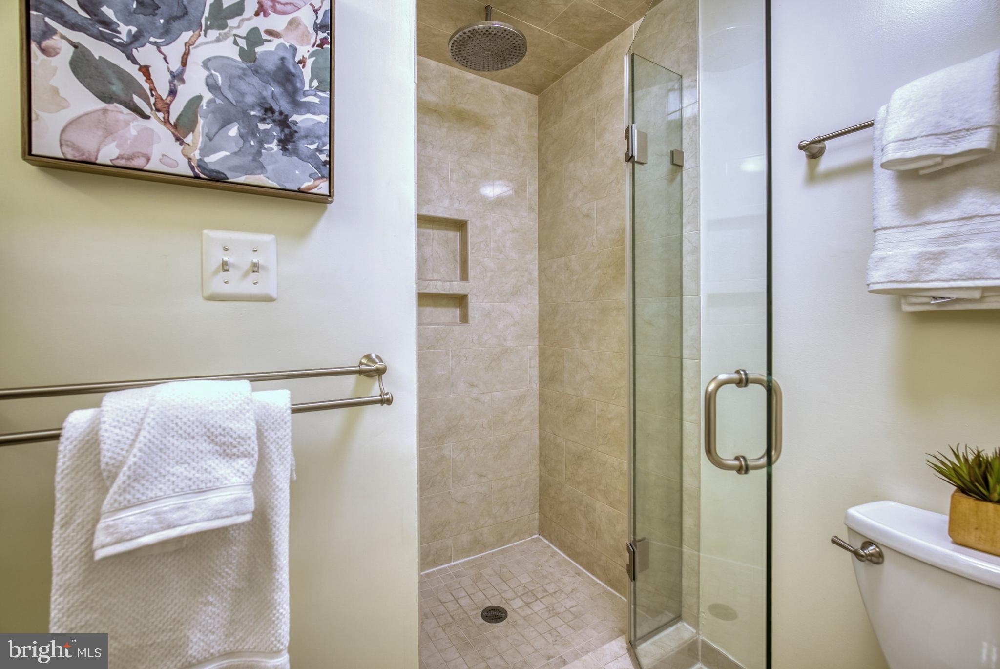 WOODLAND HILLS - Residential