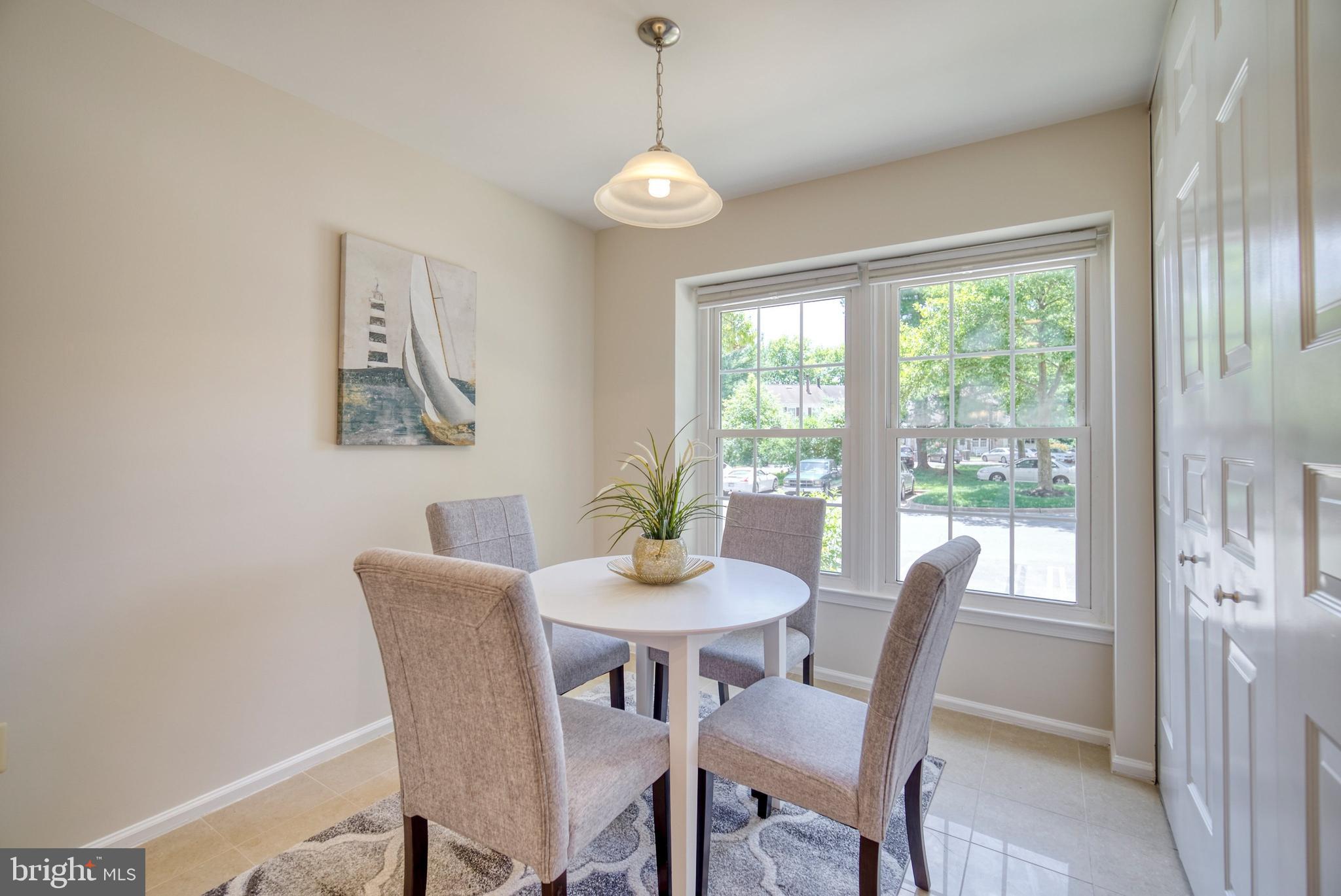 WOODLAND HILLS - Residential