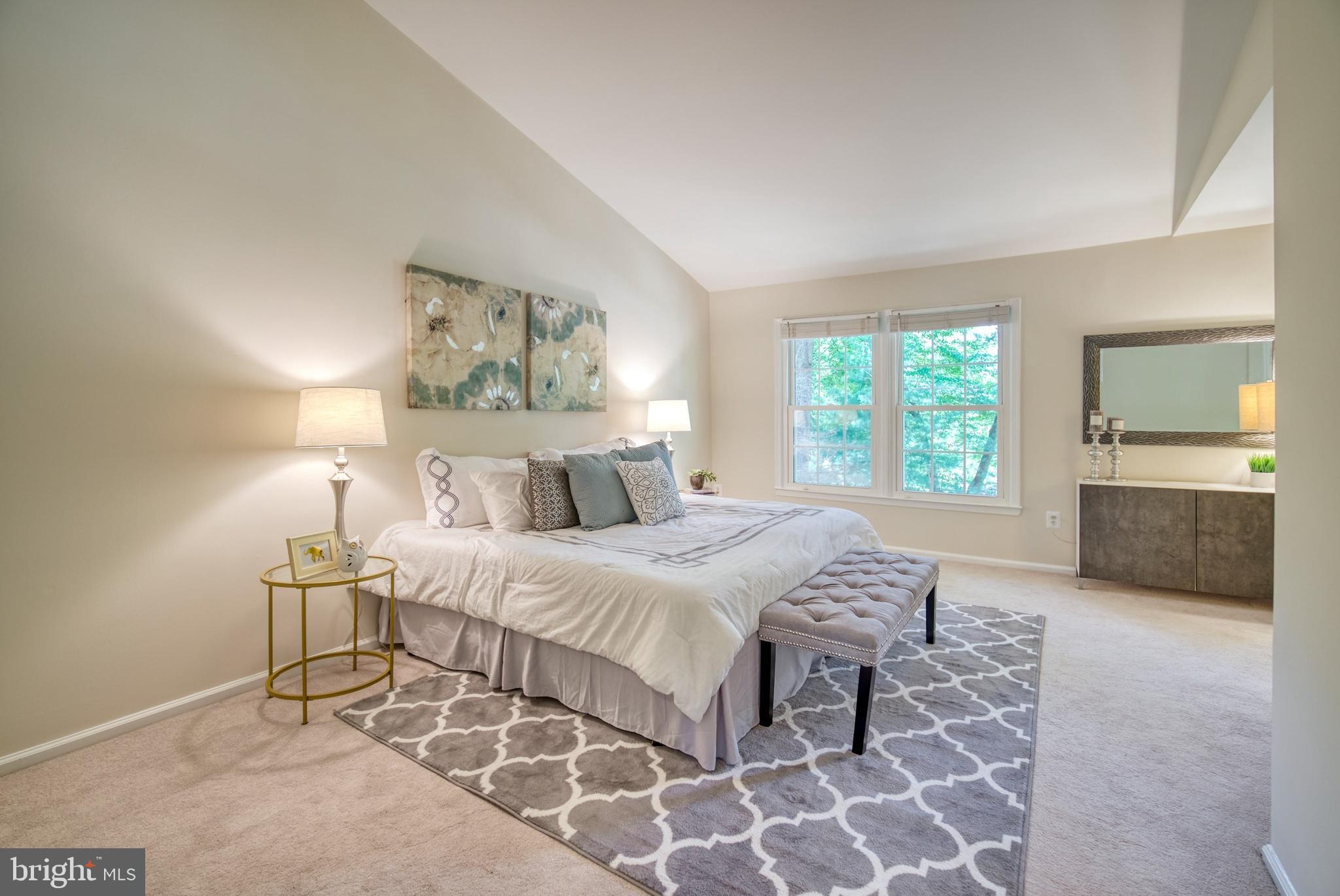 WOODLAND HILLS - Residential