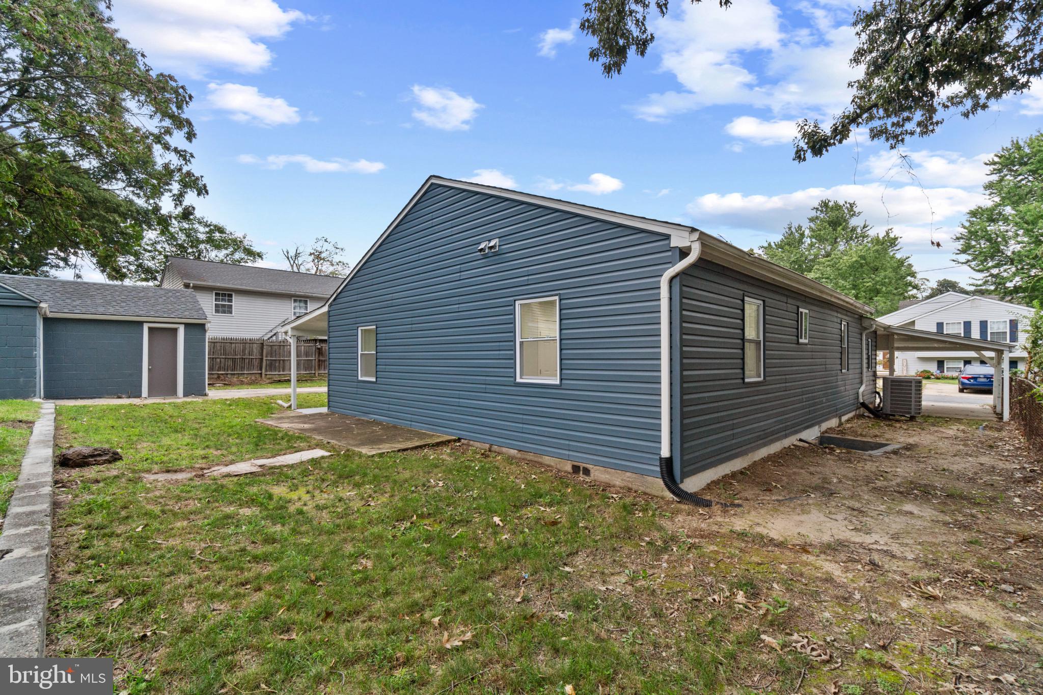 COUNTRY PLACE - Residential