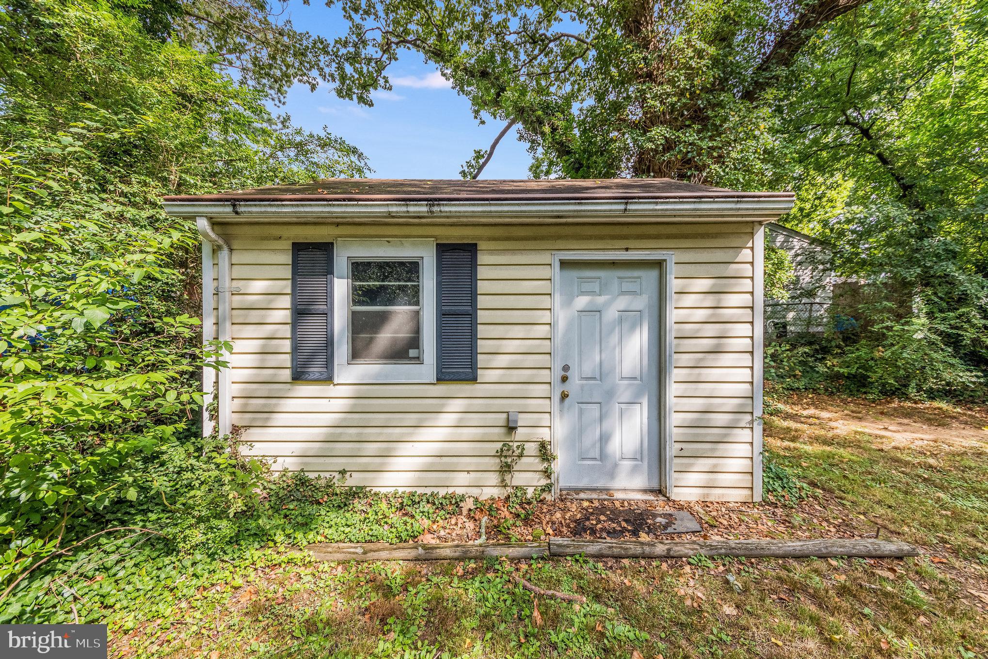 COLLEGE HEIGHTS - Residential