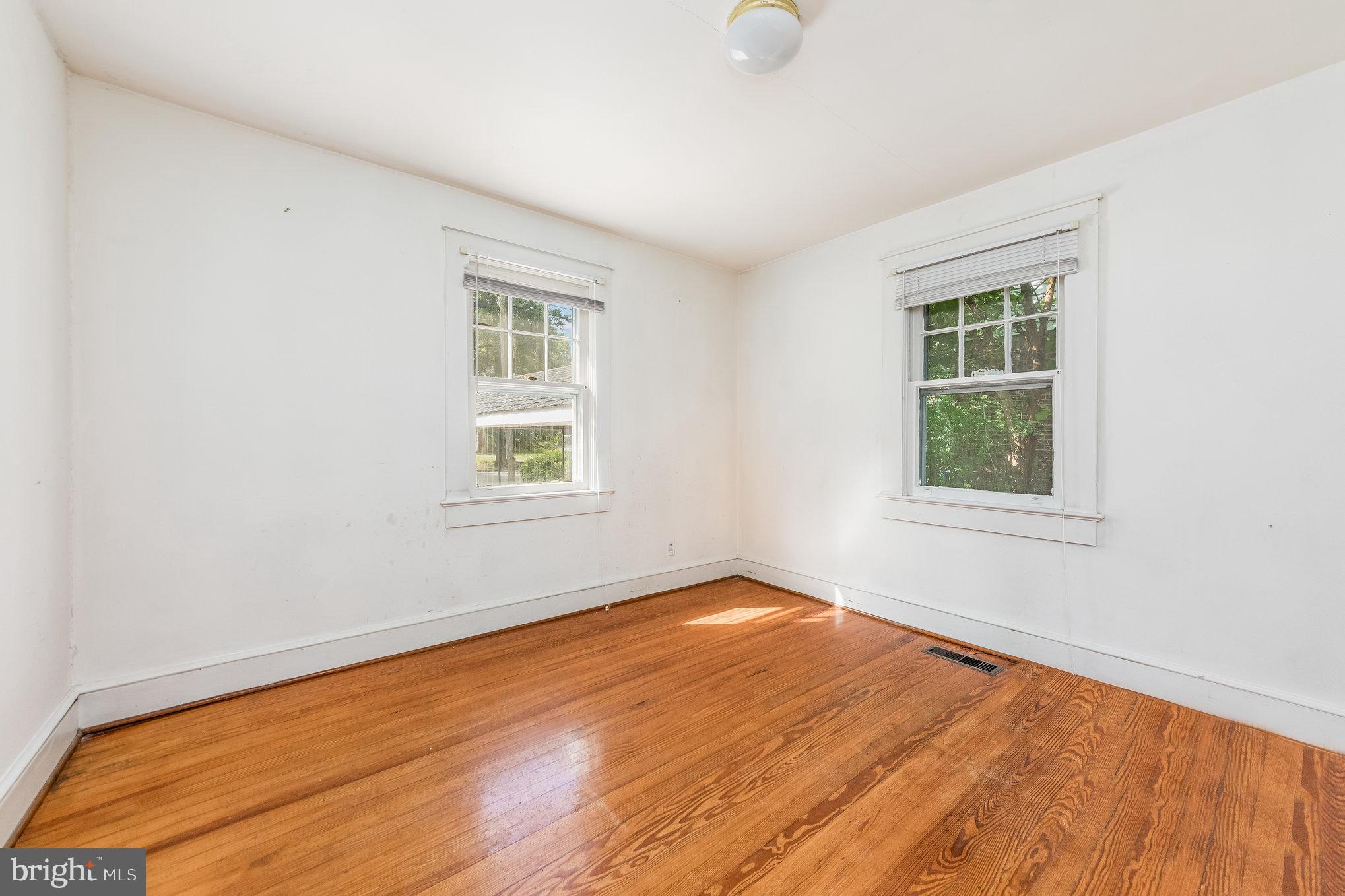 COLLEGE HEIGHTS - Residential