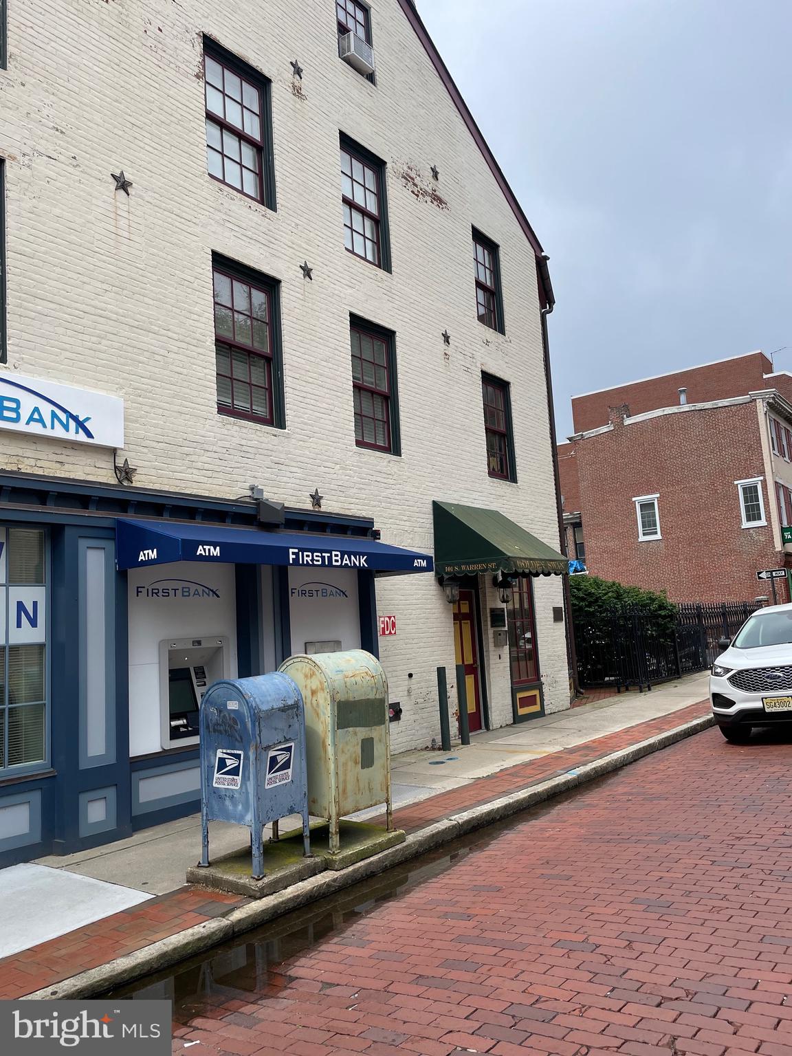 101 S WARREN STREET