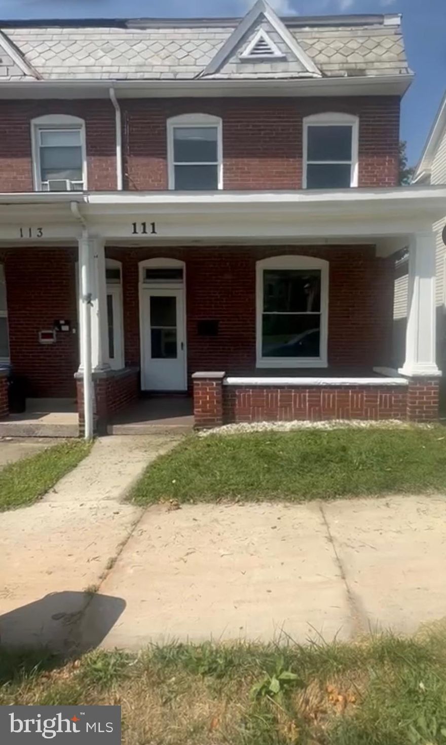 Opportunity to own for less than rent in town close to all necessities.  Walking distance to Church, convenience store, shopping etc.  Don't wait to contact your realtor as this property will not last long.  Book an appointment for this coming weekend.