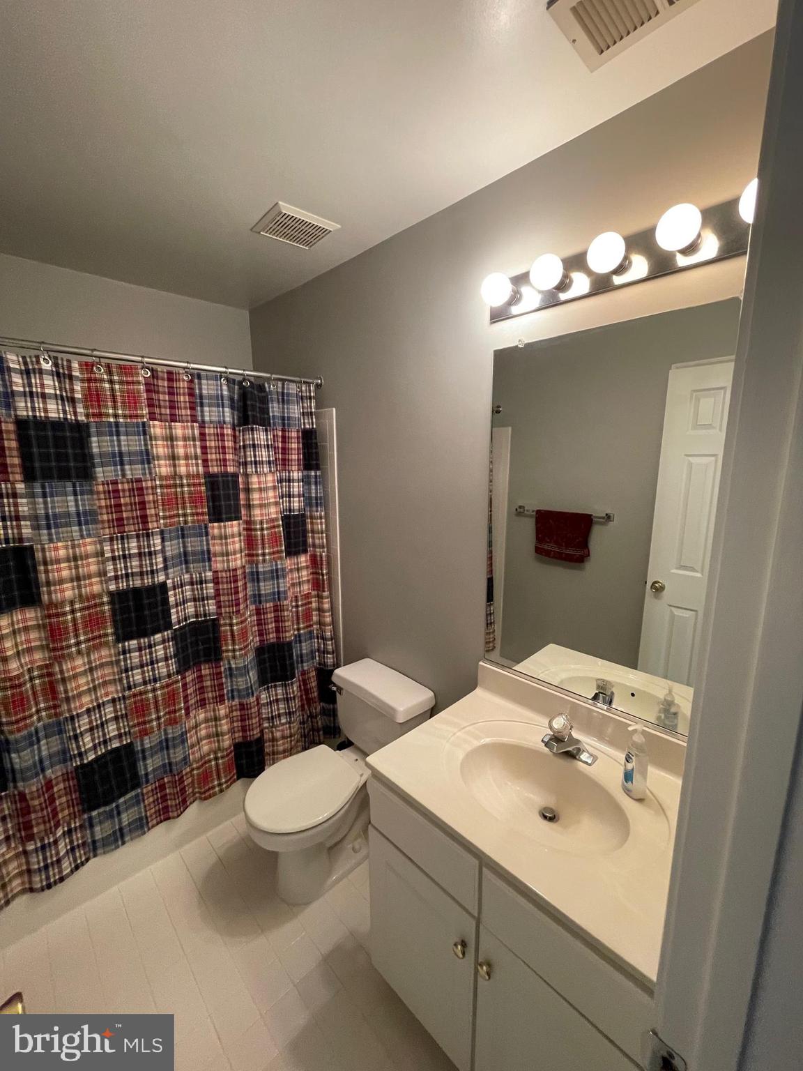 LENOX PLACE AT SUNNYSIDE - Residential