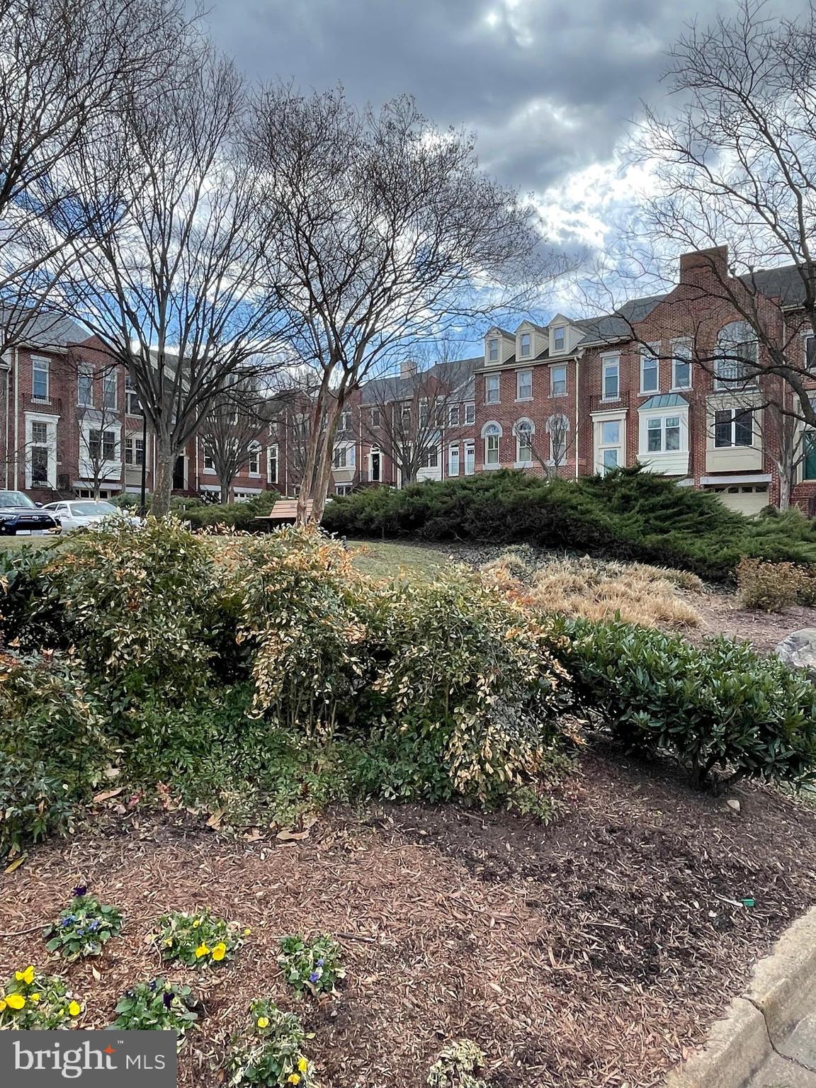 LENOX PLACE AT SUNNYSIDE - Residential