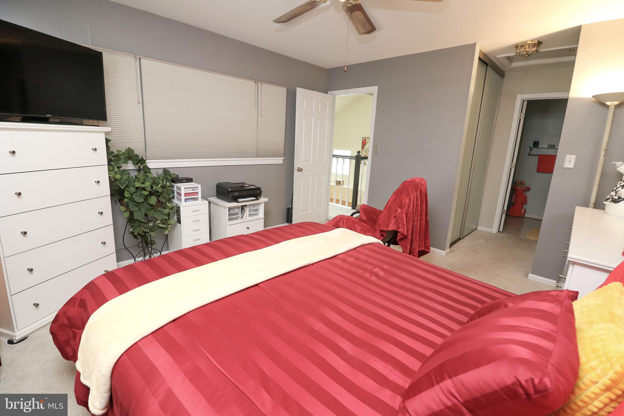 PINECREST - Residential