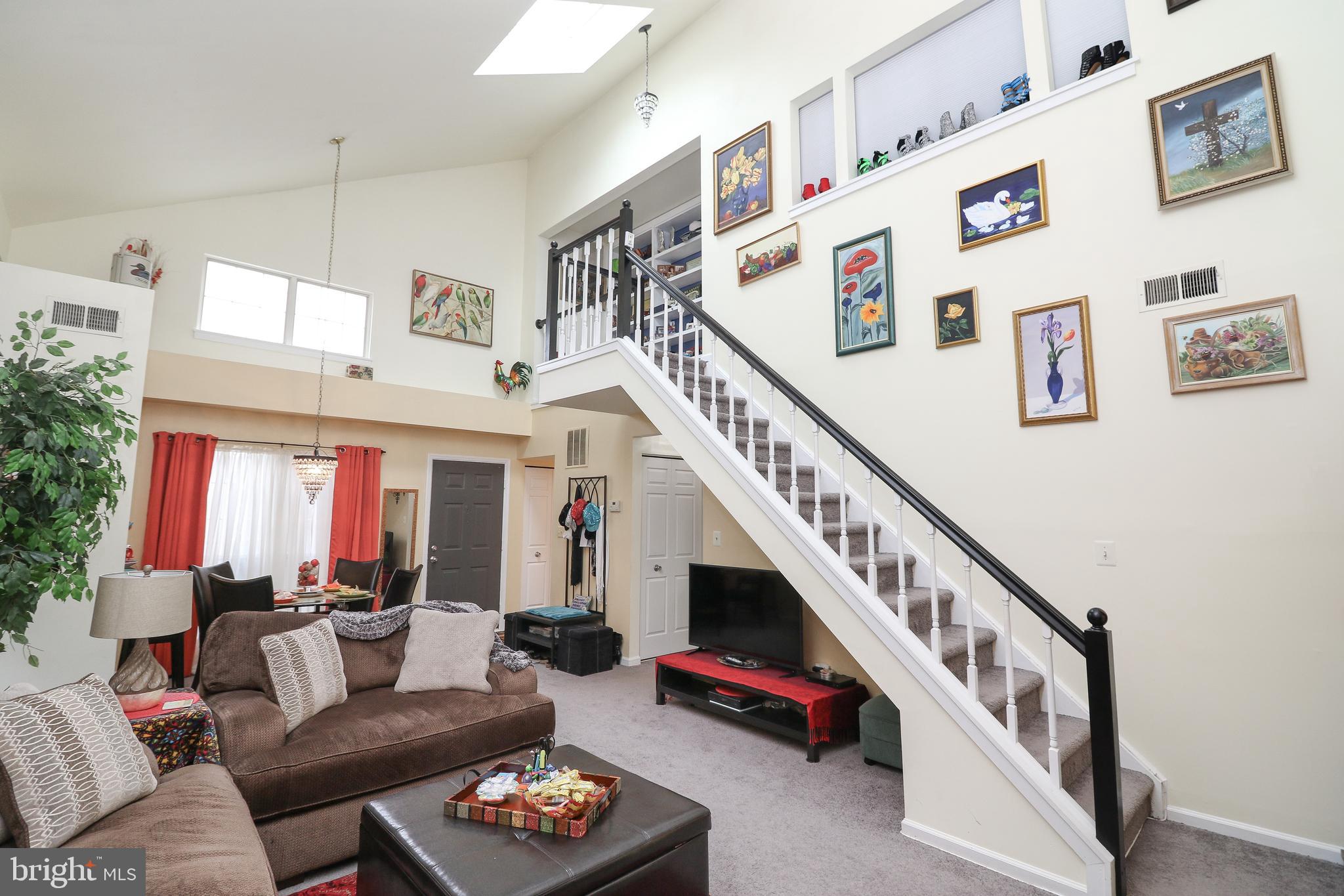 PINECREST - Residential