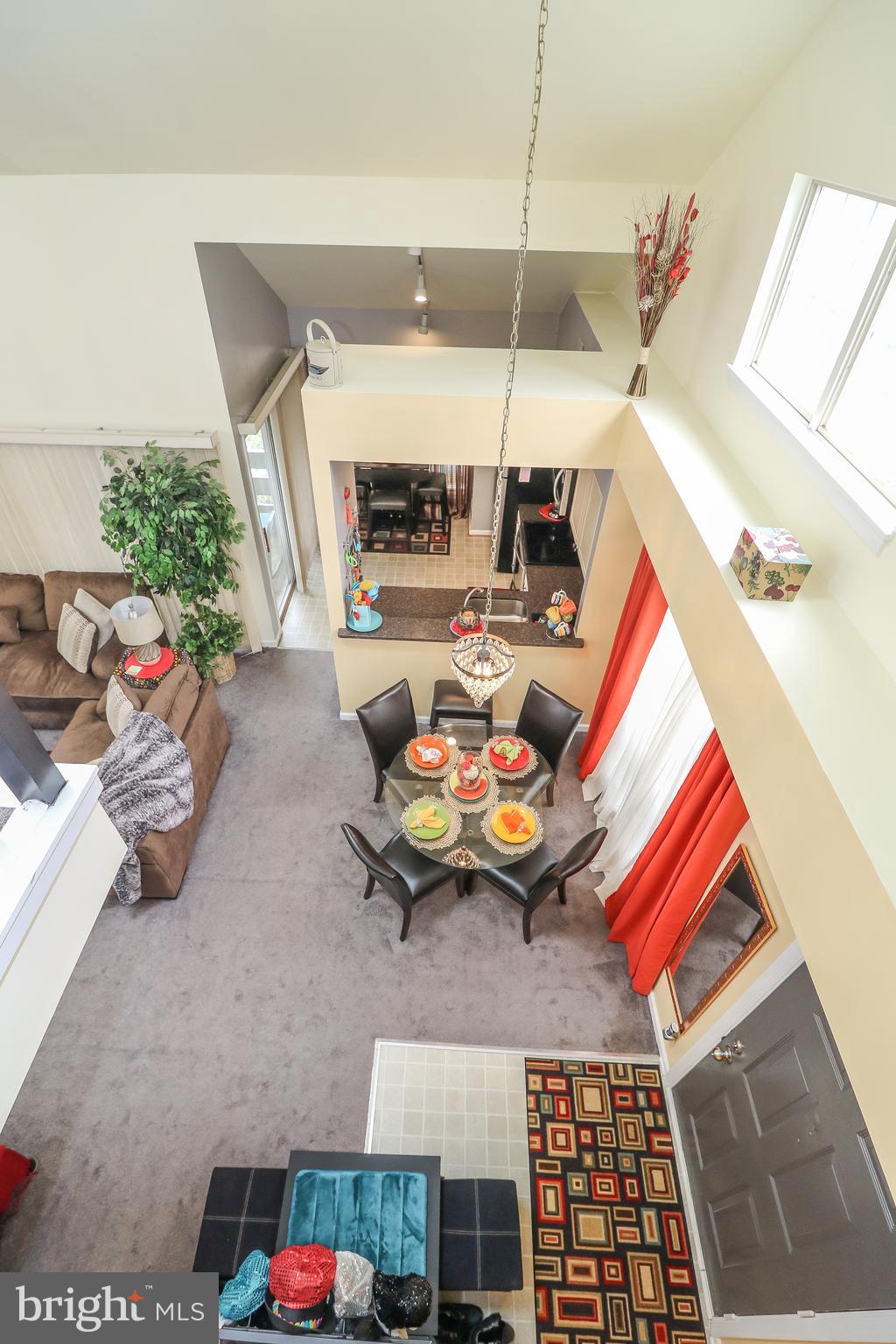 PINECREST - Residential