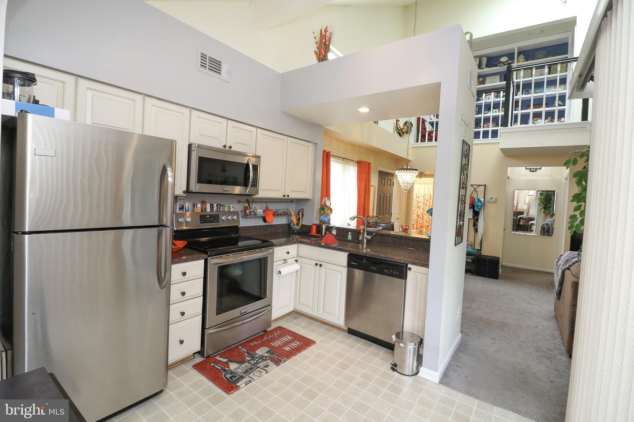 PINECREST - Residential