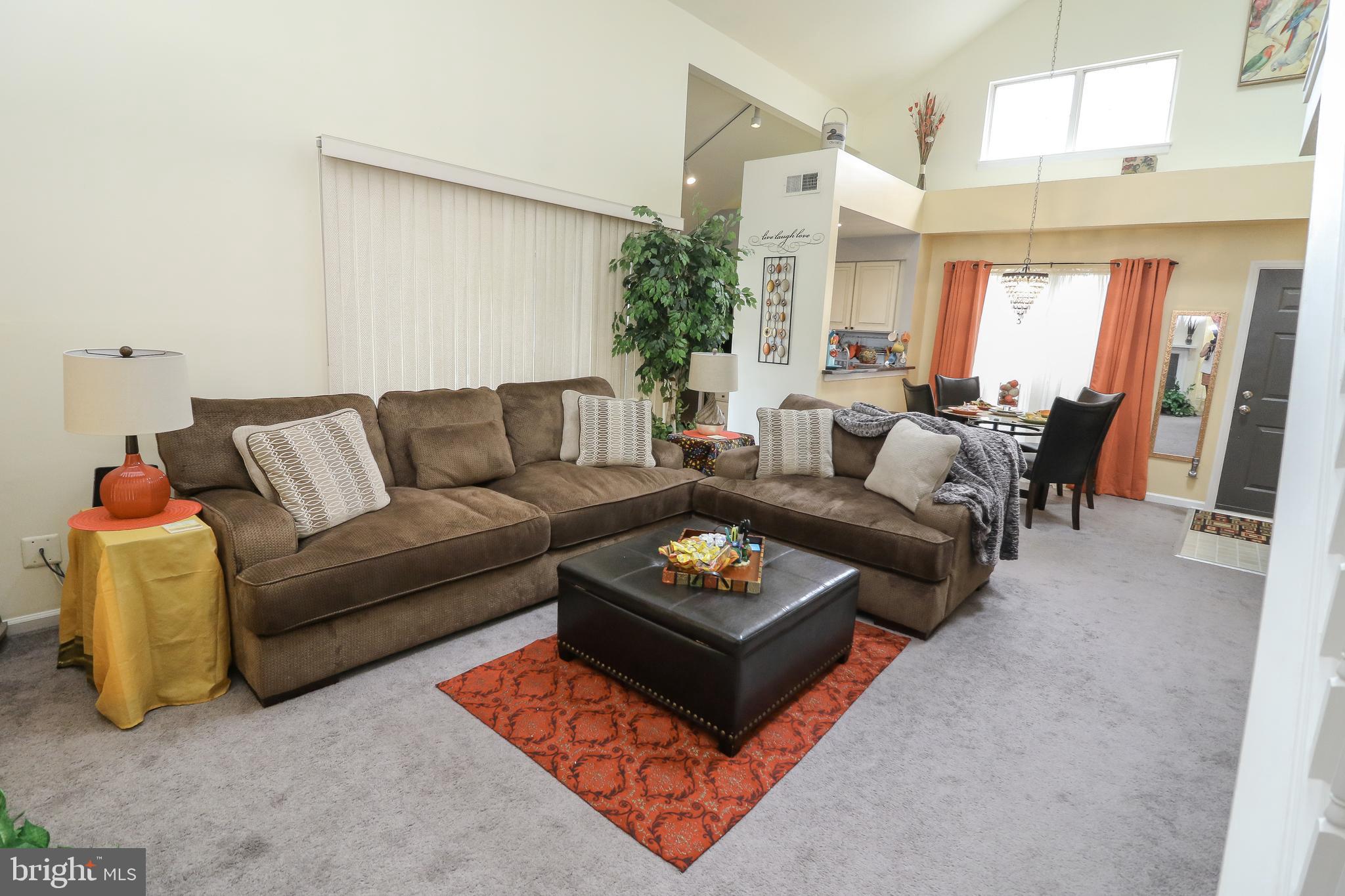 PINECREST - Residential