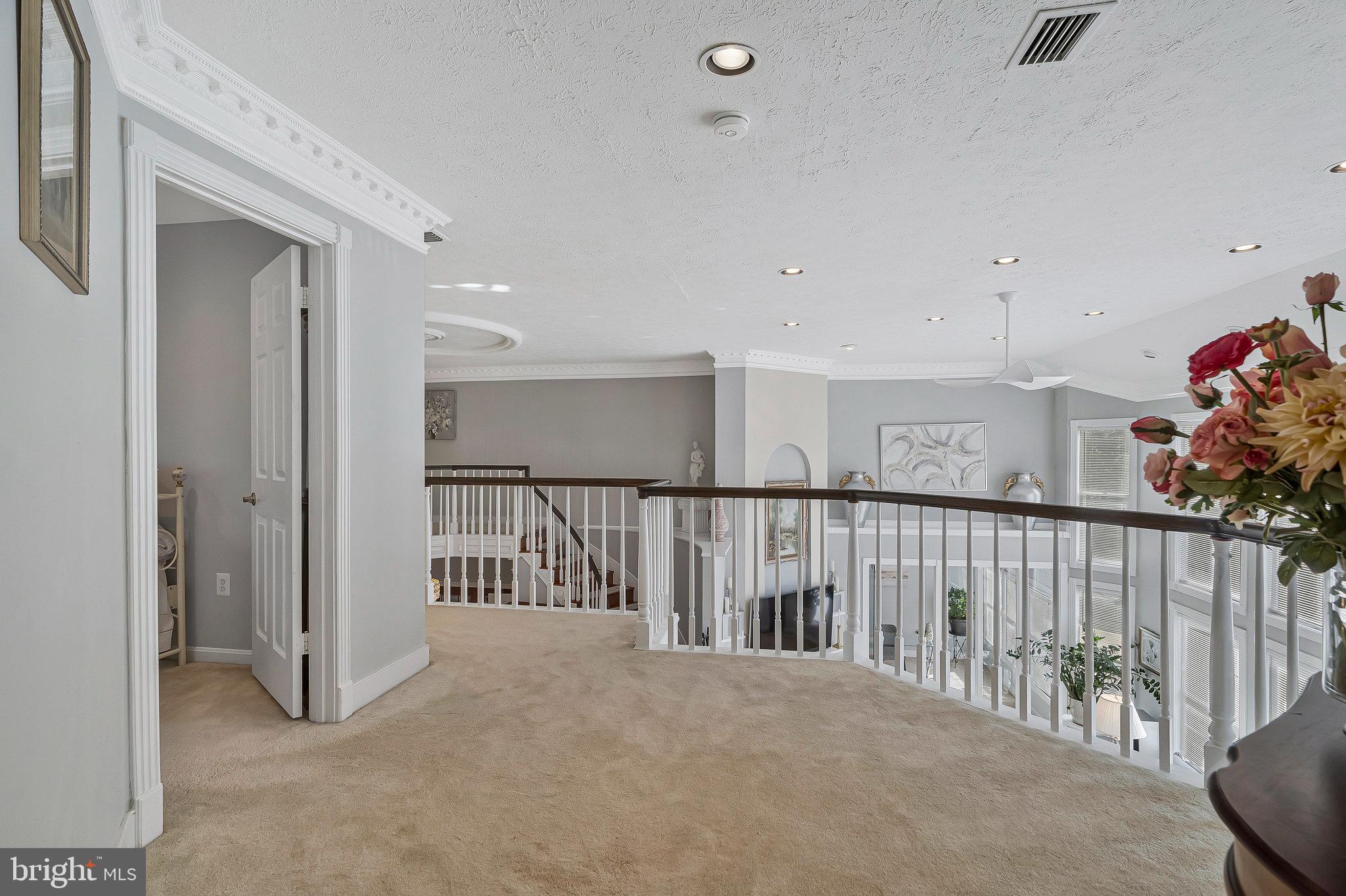 HAMPTON FOREST - Residential