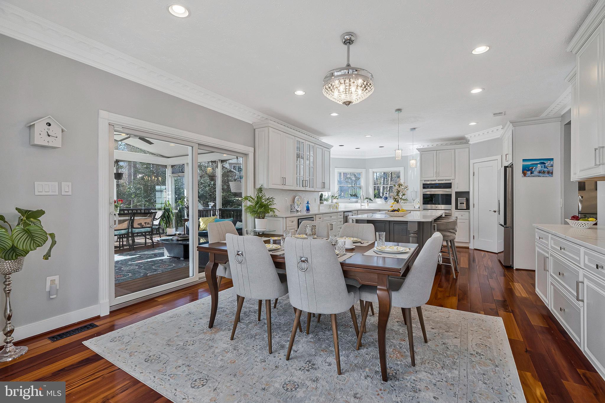 HAMPTON FOREST - Residential