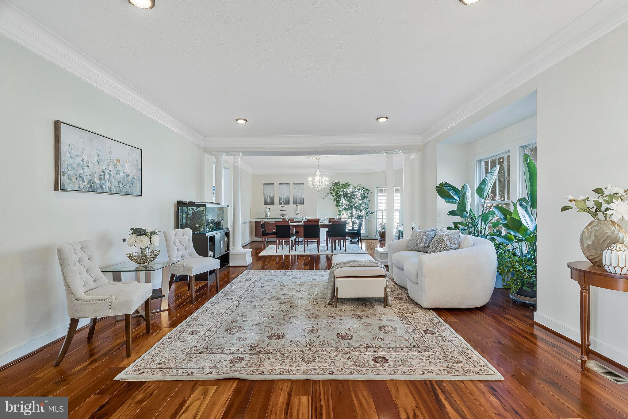 HAMPTON FOREST - Residential