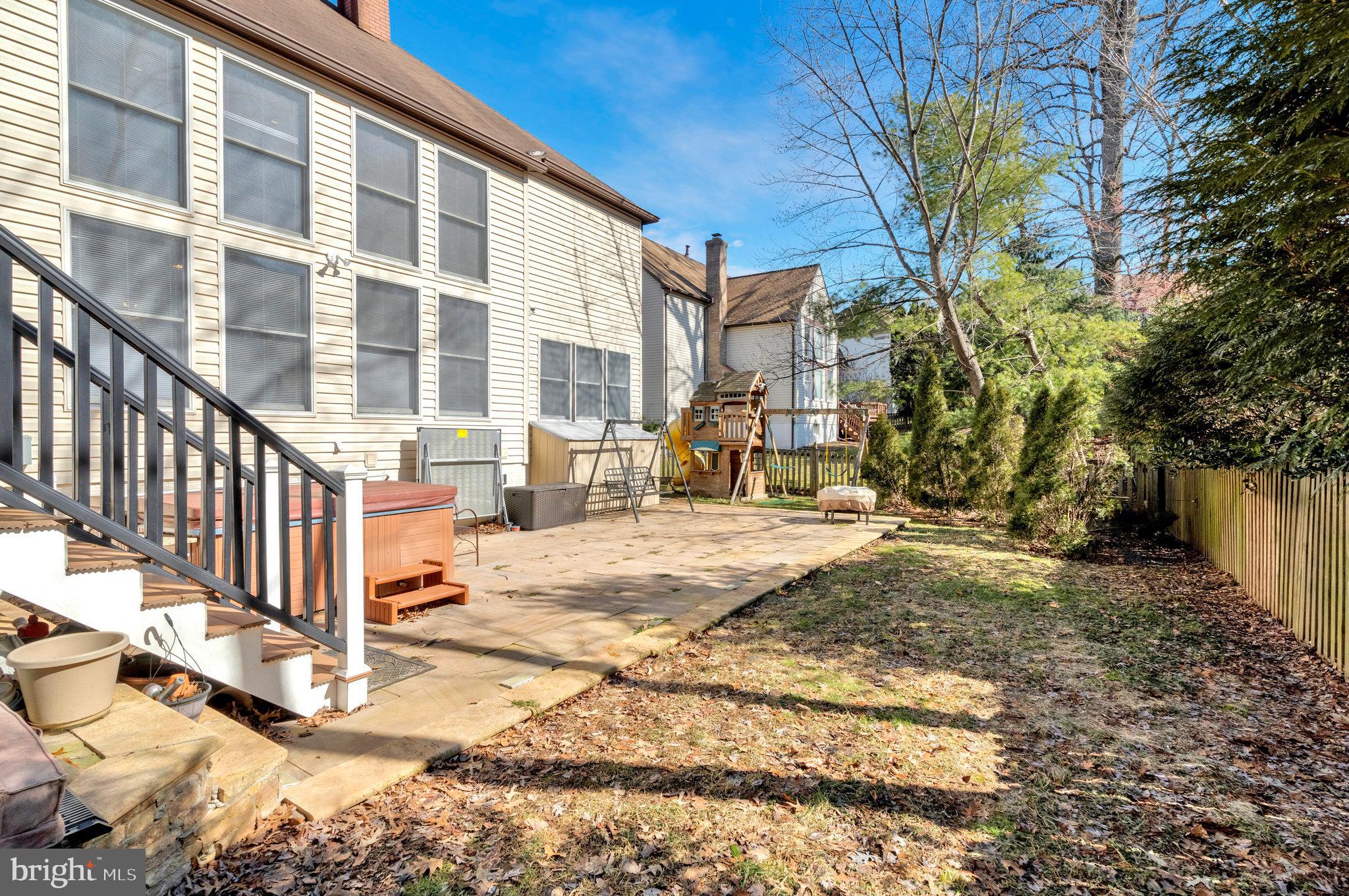 HAMPTON FOREST - Residential