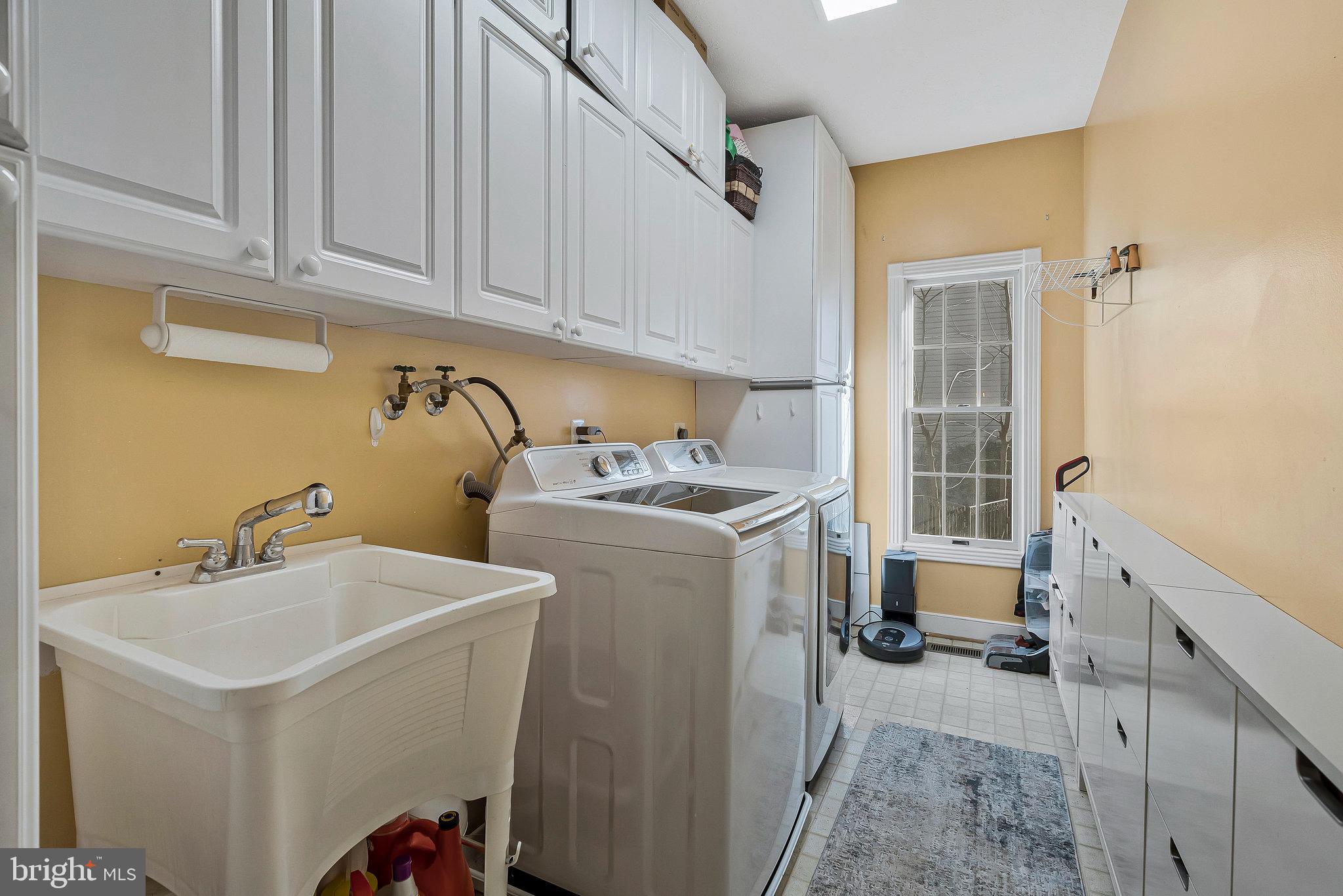 HAMPTON FOREST - Residential