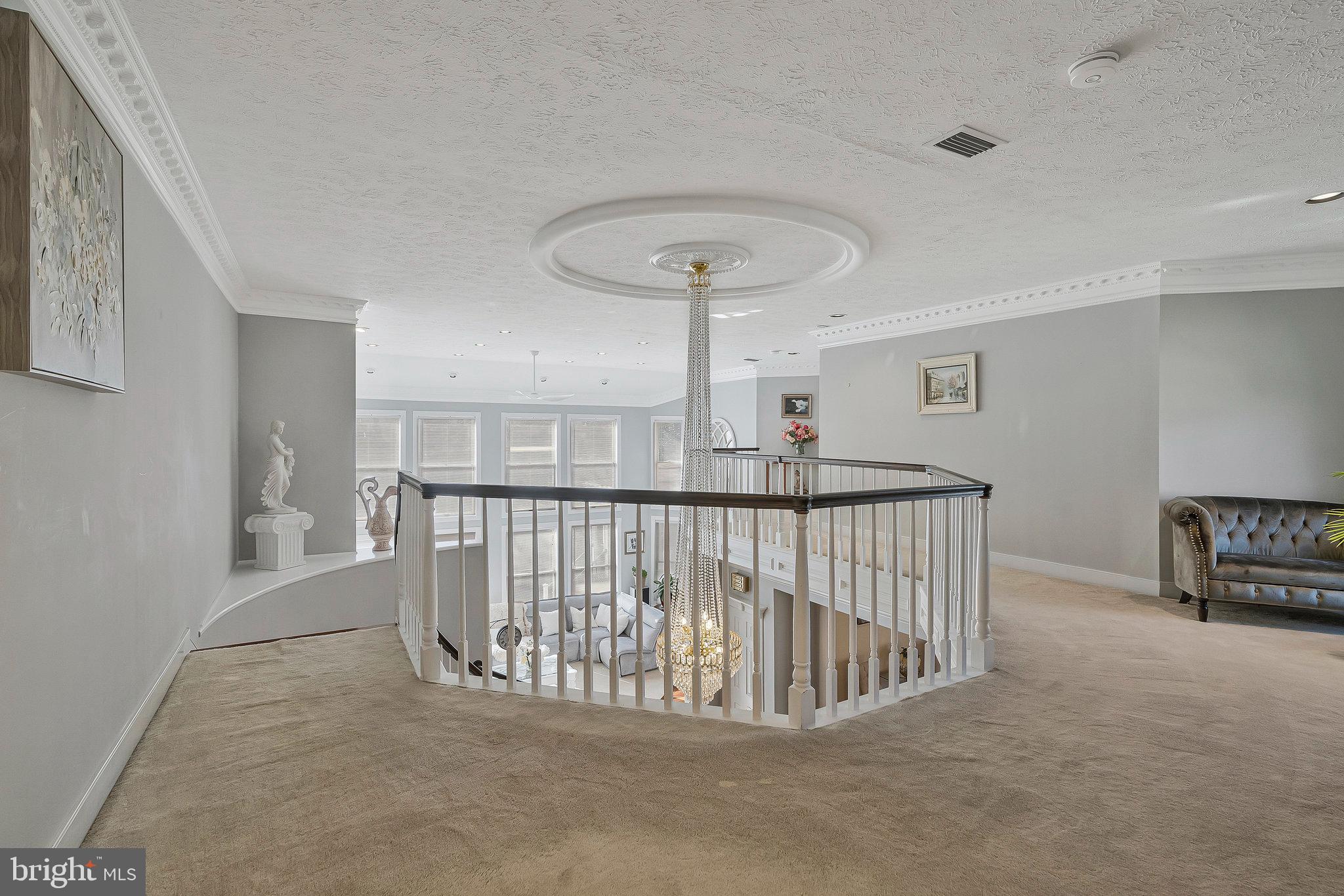 HAMPTON FOREST - Residential