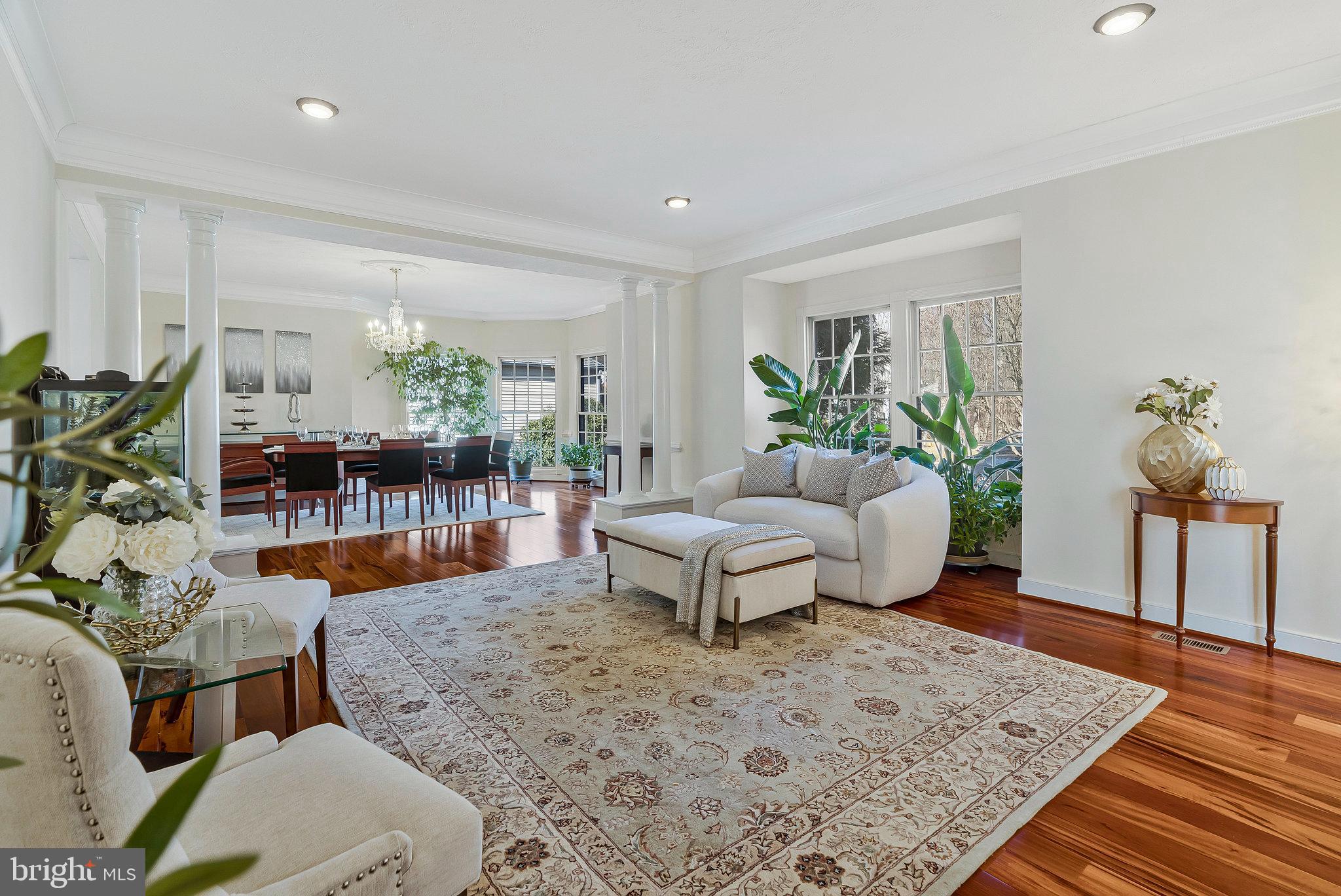 HAMPTON FOREST - Residential