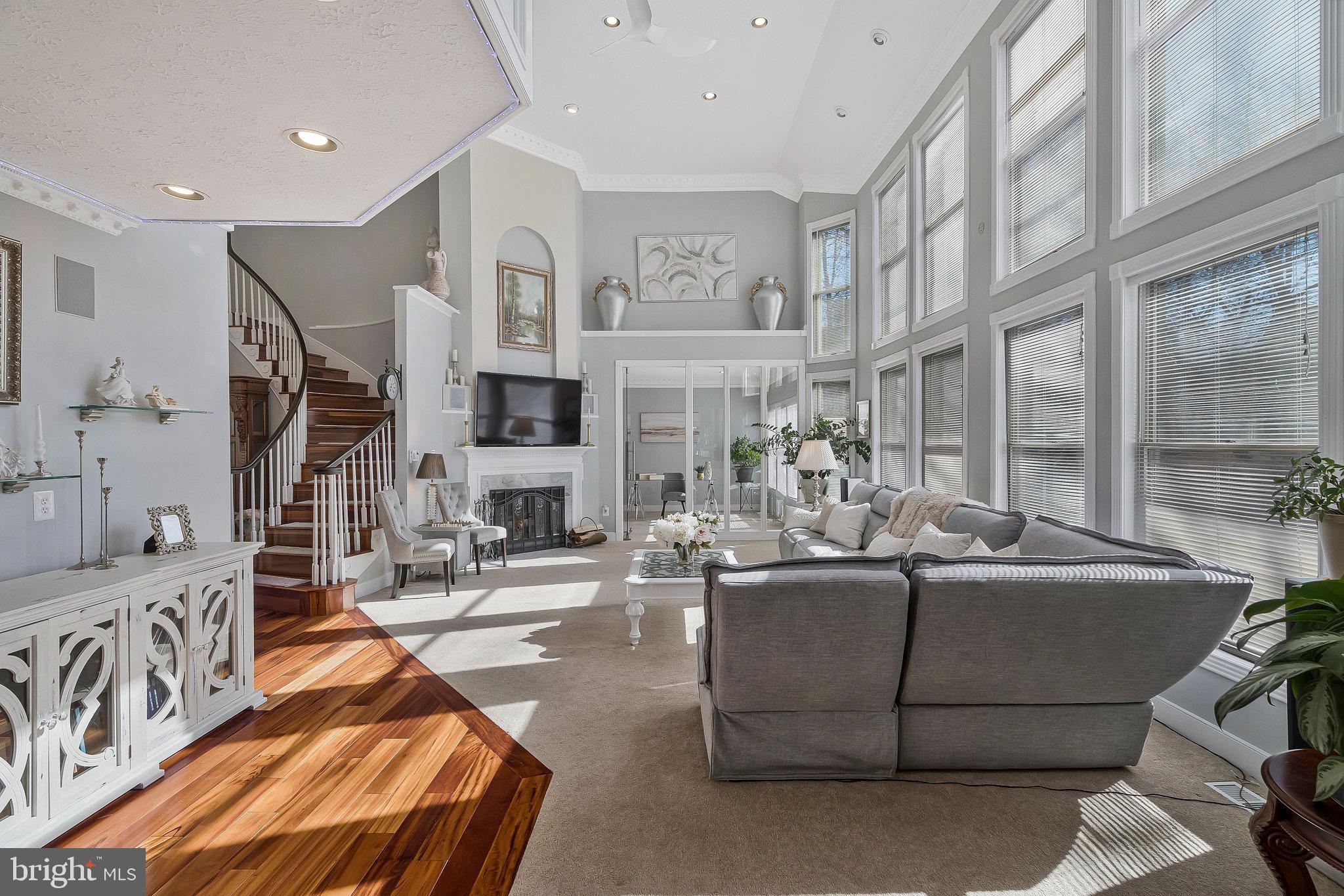 HAMPTON FOREST - Residential