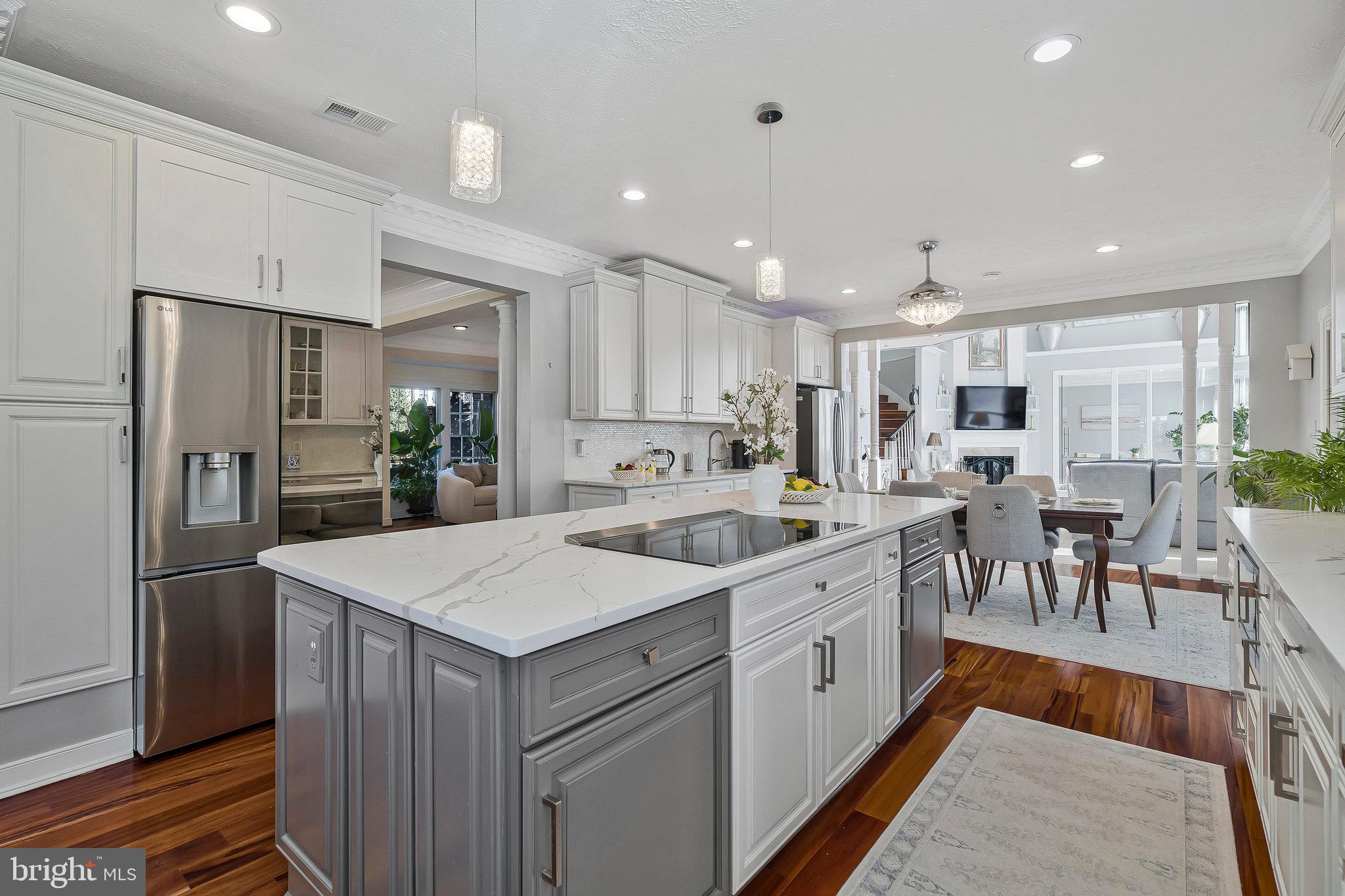 HAMPTON FOREST - Residential