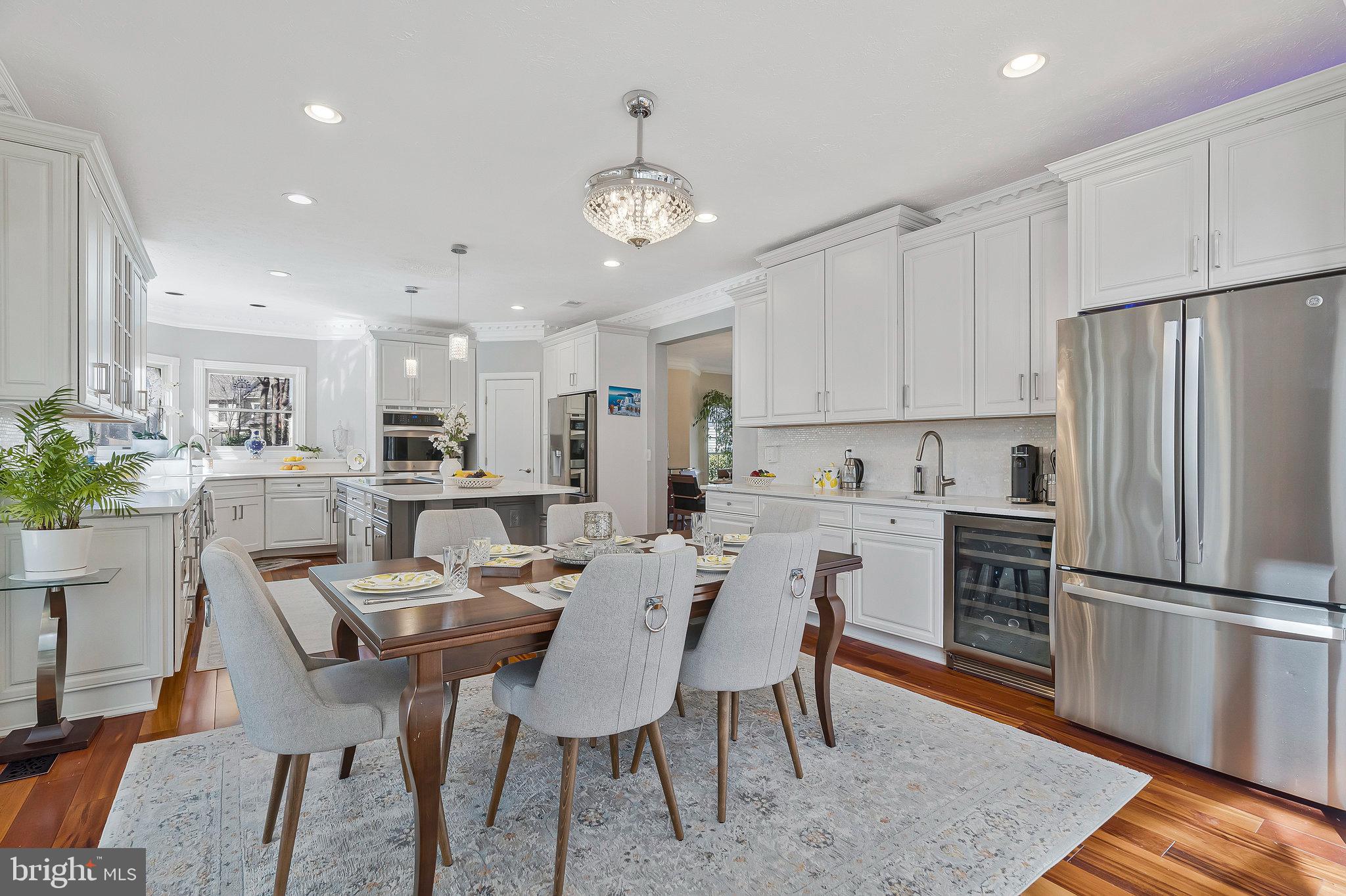 HAMPTON FOREST - Residential