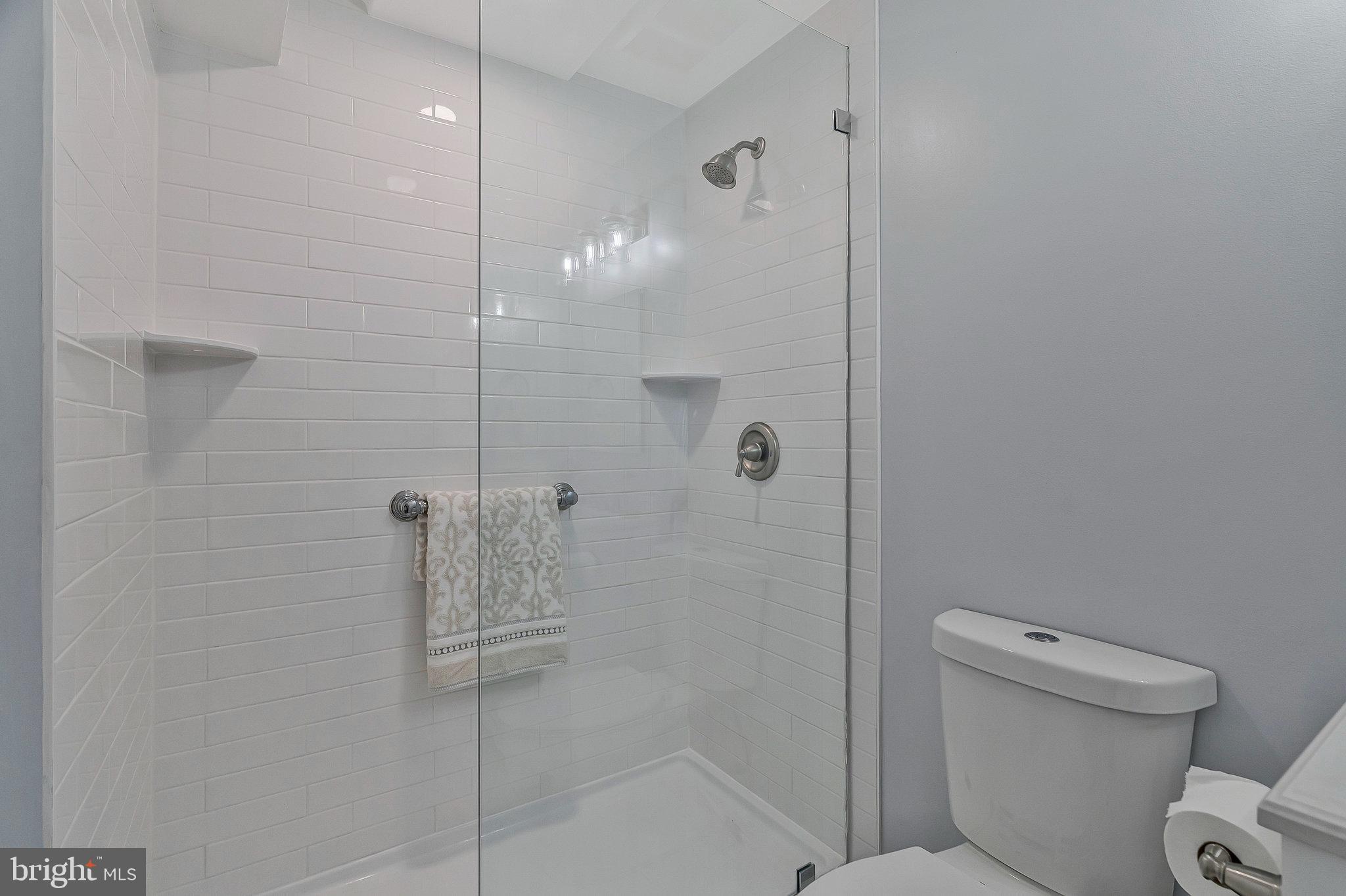 HAMPTON FOREST - Residential