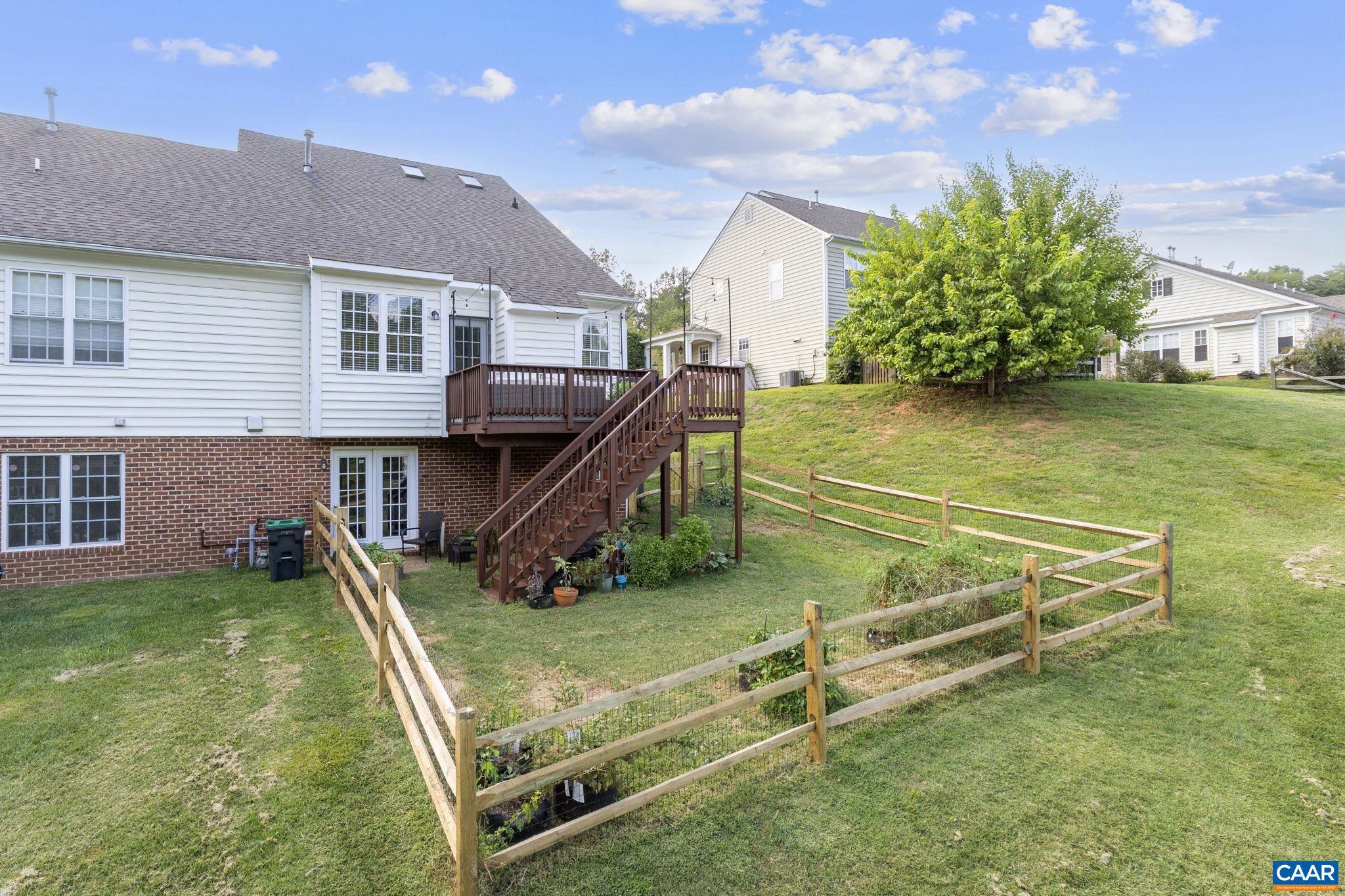 FOREST LAKES SOUTH - Residential