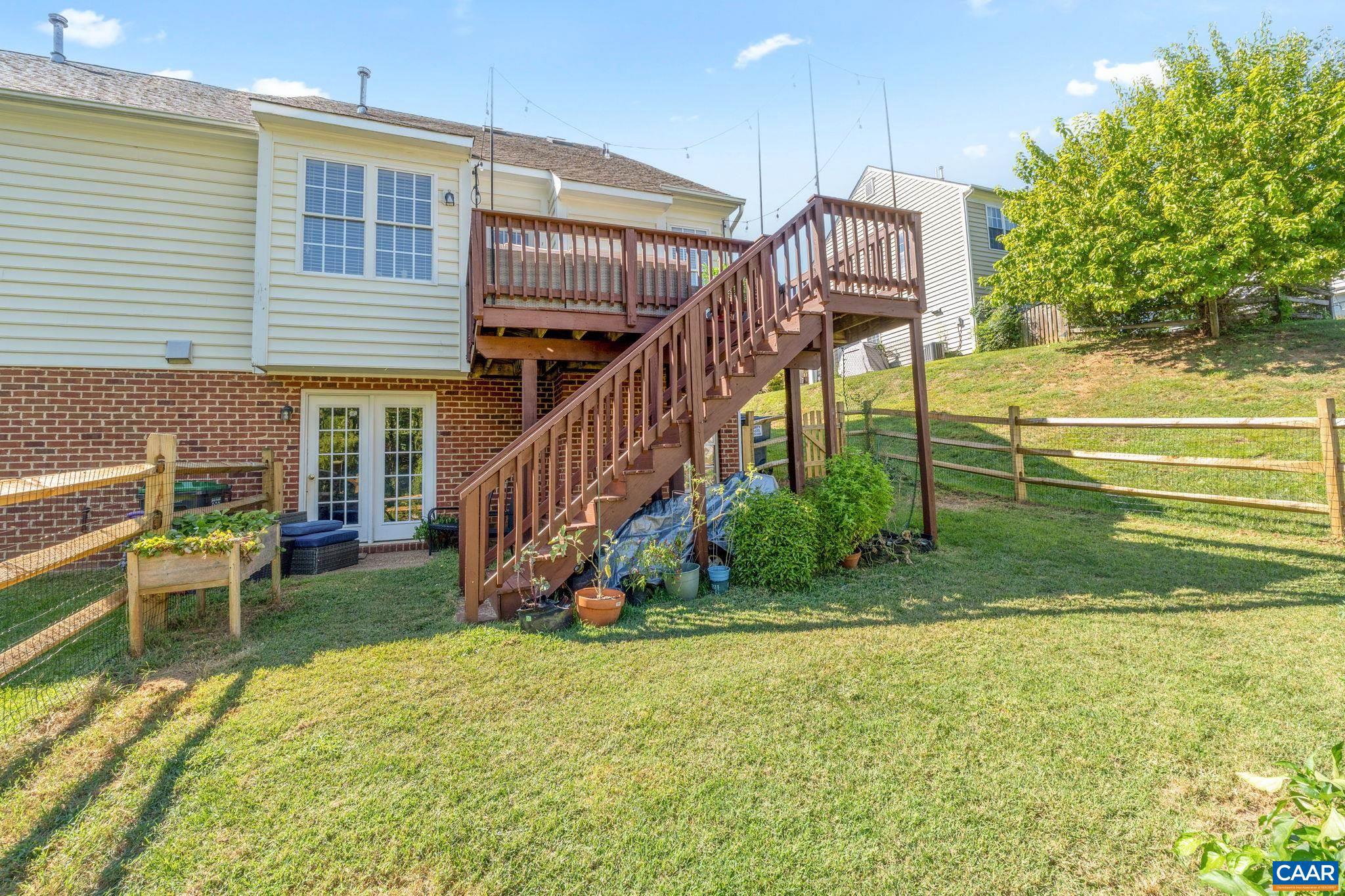 FOREST LAKES SOUTH - Residential