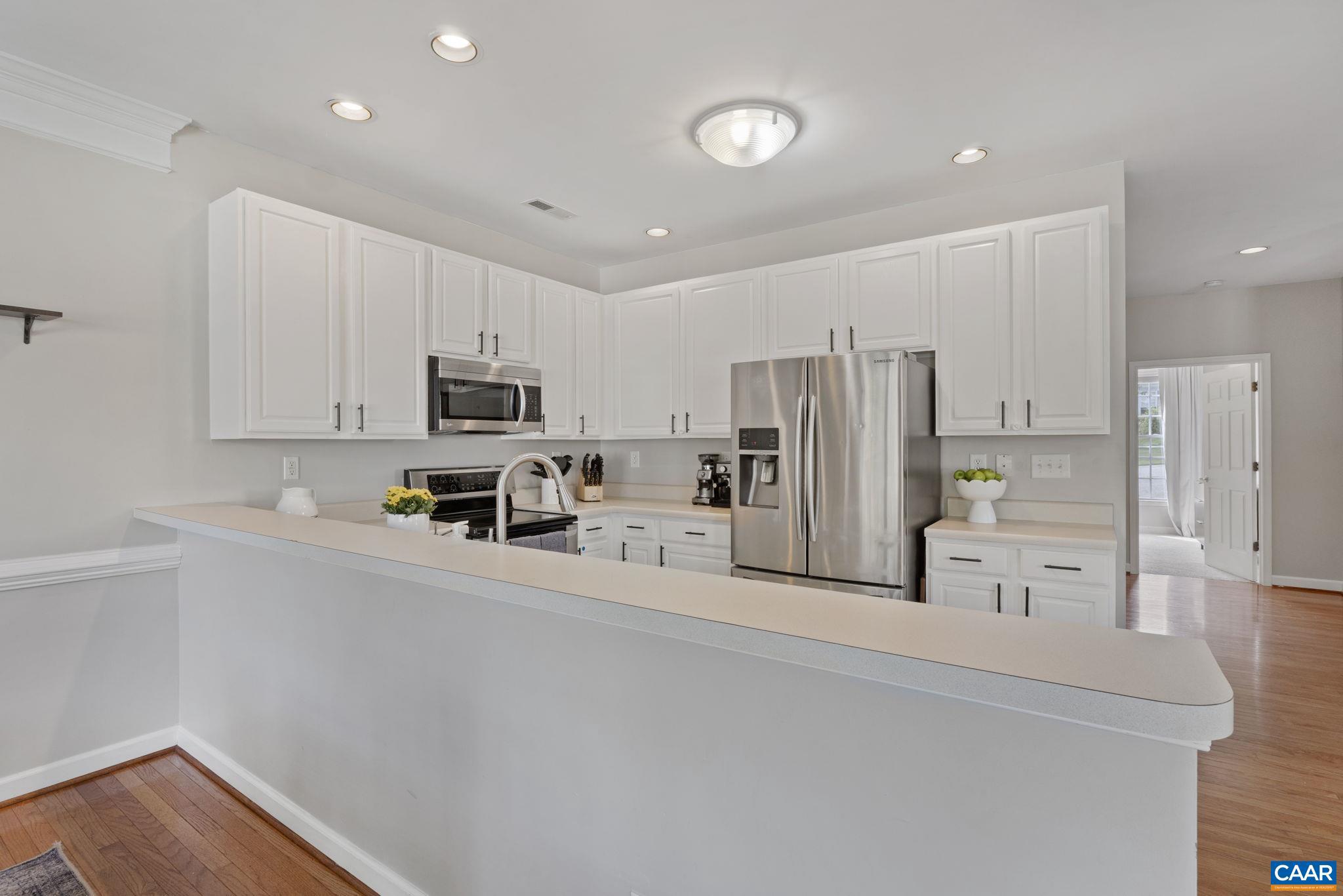 FOREST LAKES SOUTH - Residential