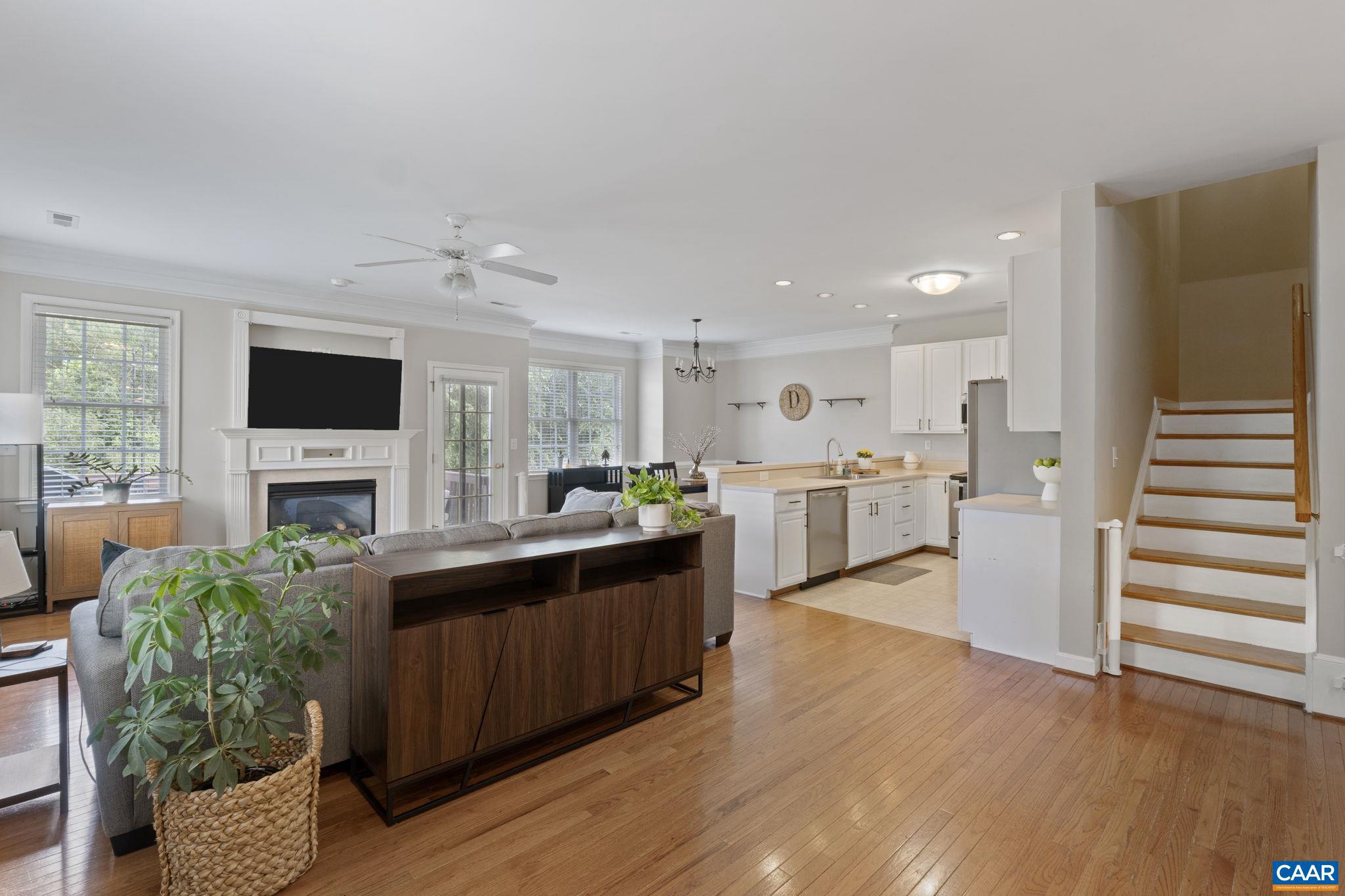 FOREST LAKES SOUTH - Residential