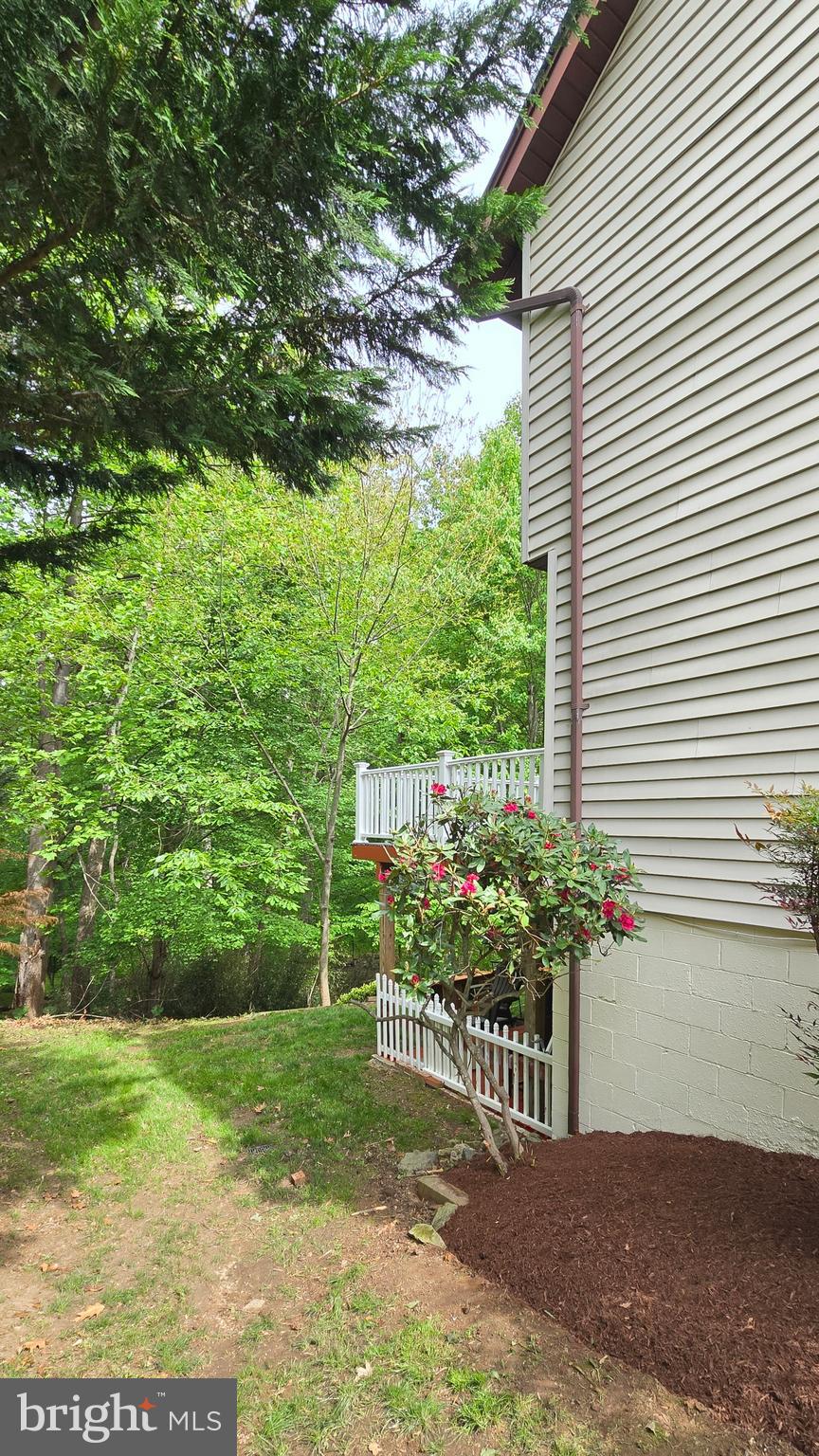 QUINCE ORCHARD MANOR - Residential