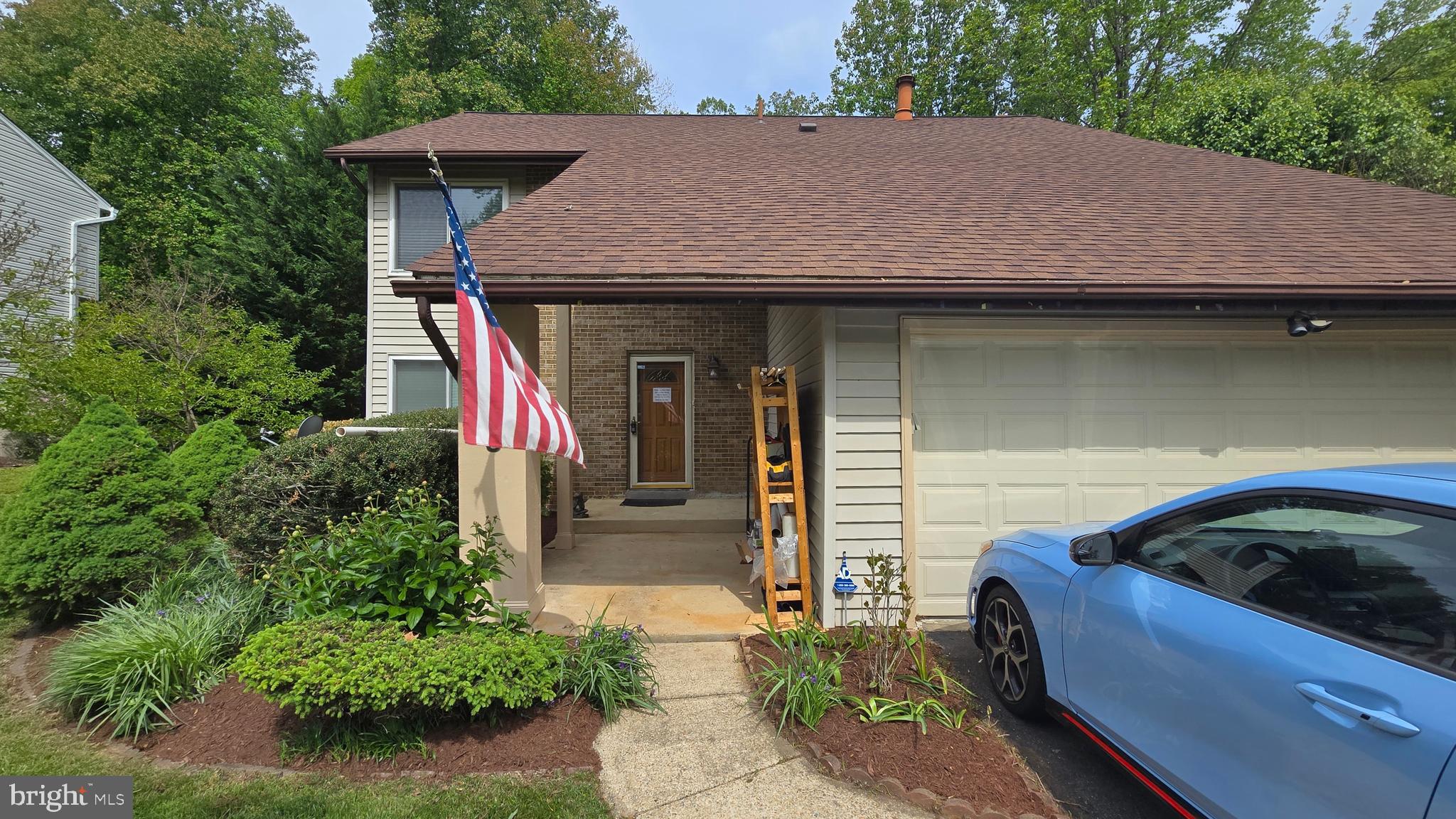 QUINCE ORCHARD MANOR - Residential