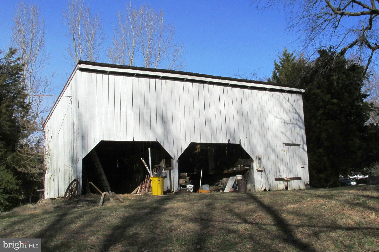 FRIENDSHIP KNOLLS - Residential