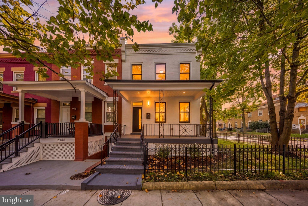 Photo of 158 W Street NW, WASHINGTON, DC 20001 (MLS # DCDC2287872)