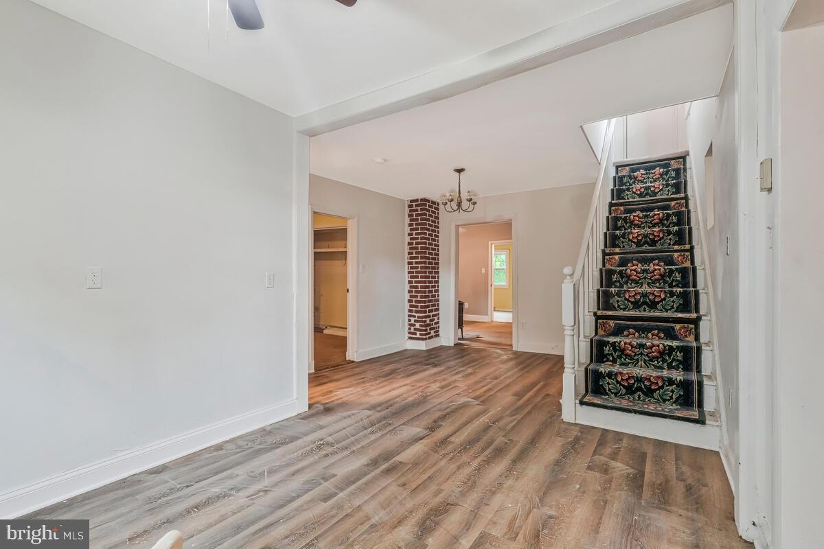 OLD VILLAGE - Residential